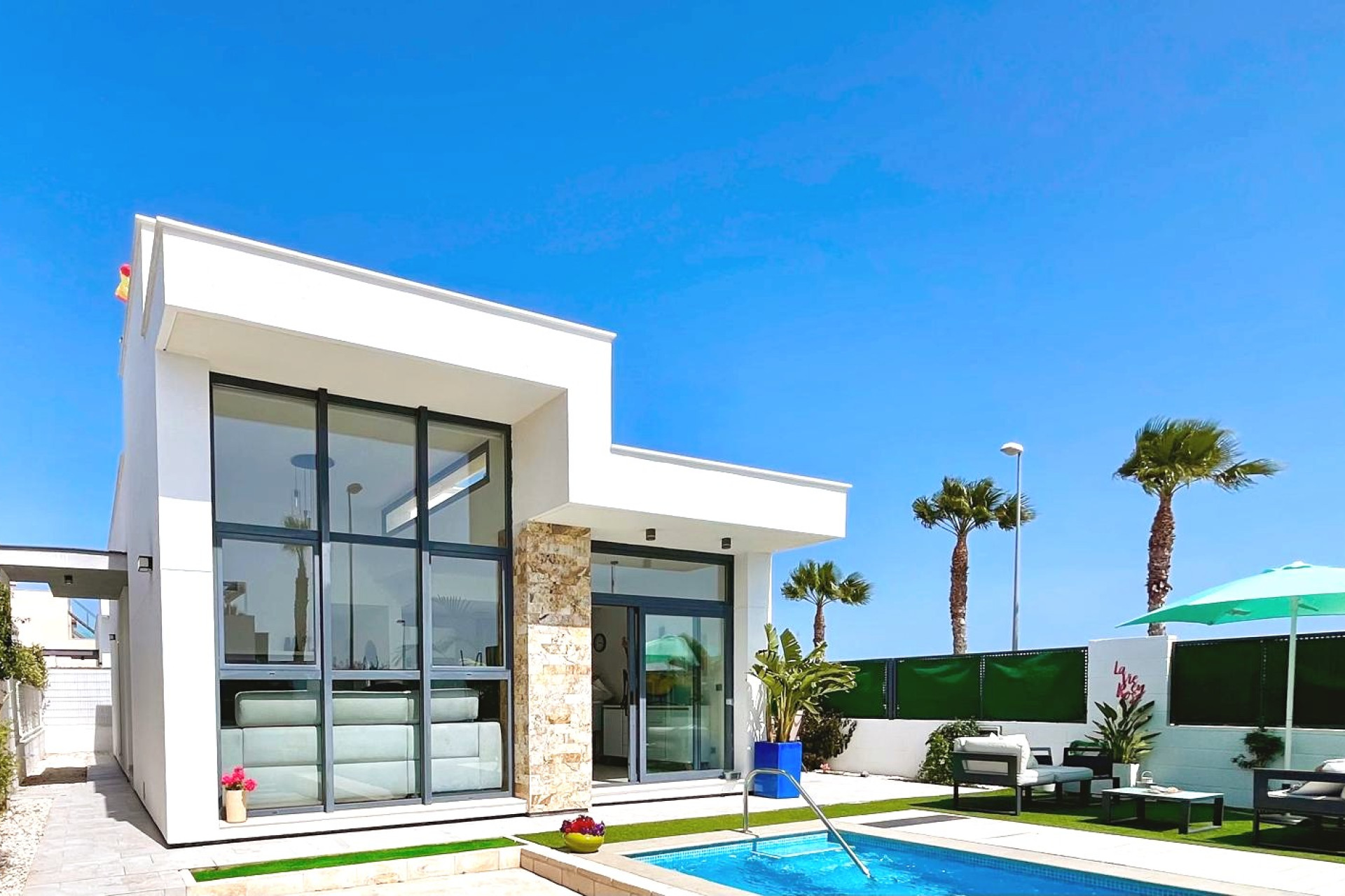 Revente - Villa -
Ciudad Quesada - Pueblo Bravo