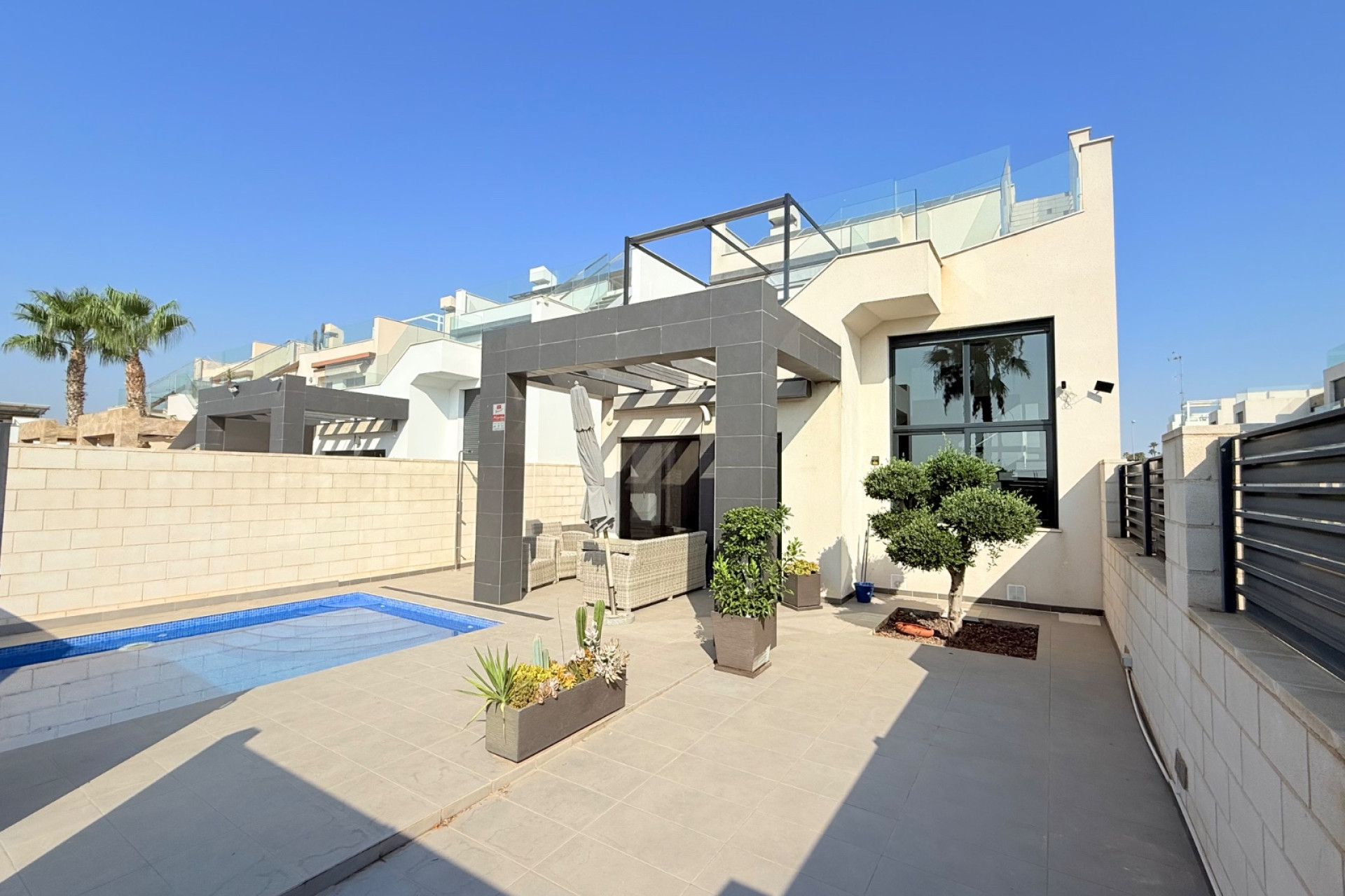 Revente - Villa -
Ciudad Quesada - Pueblo Bravo