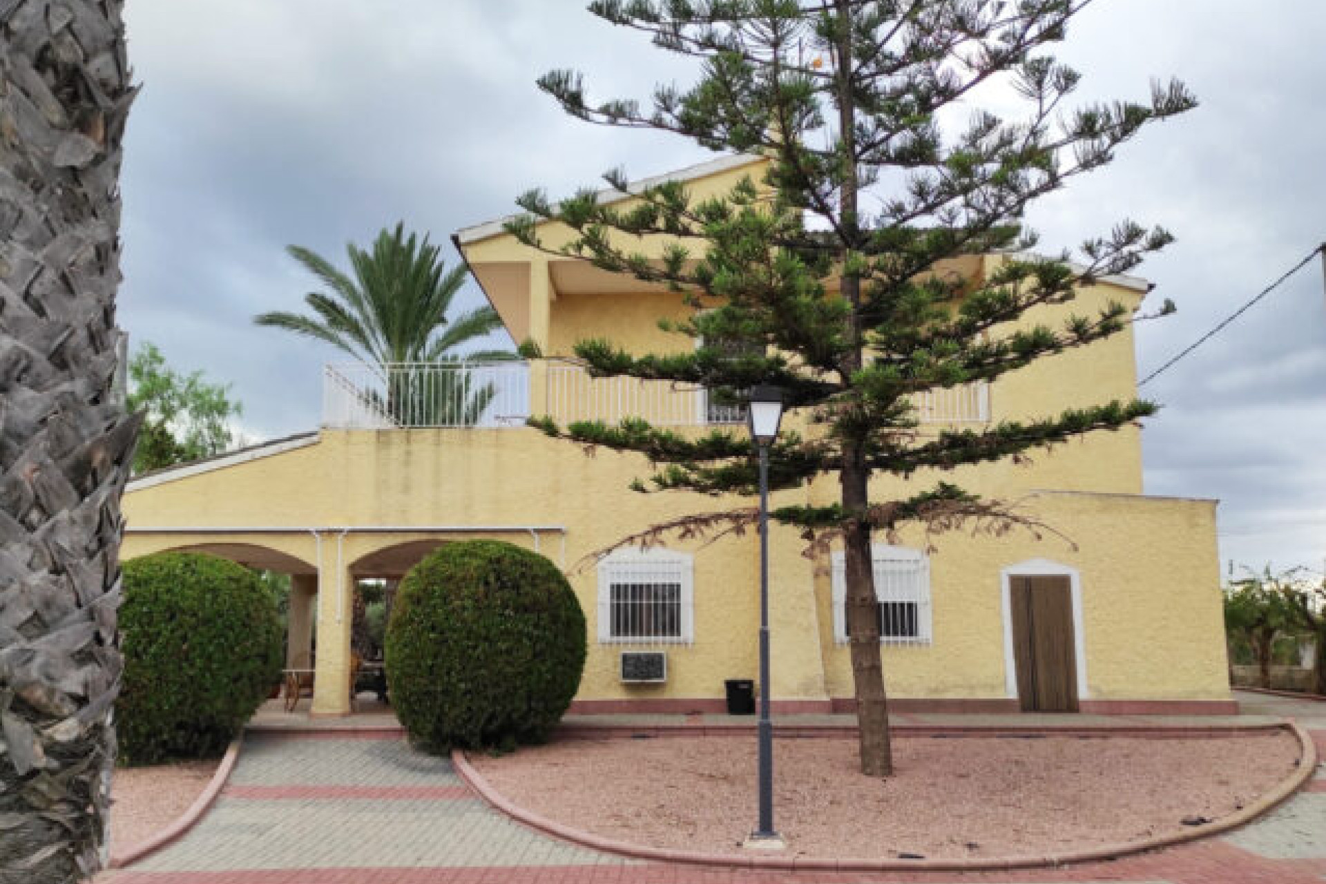 Revente - Villa -
Crevillente