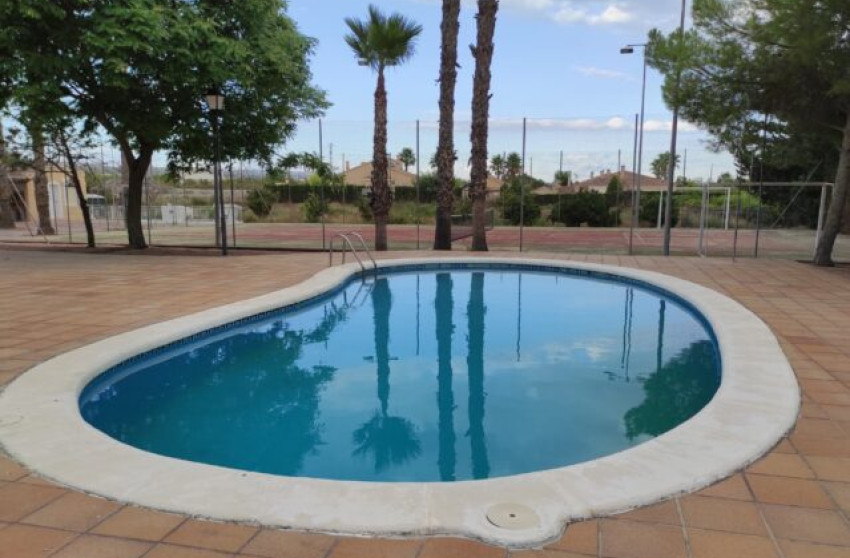 Revente - Villa -
Crevillente