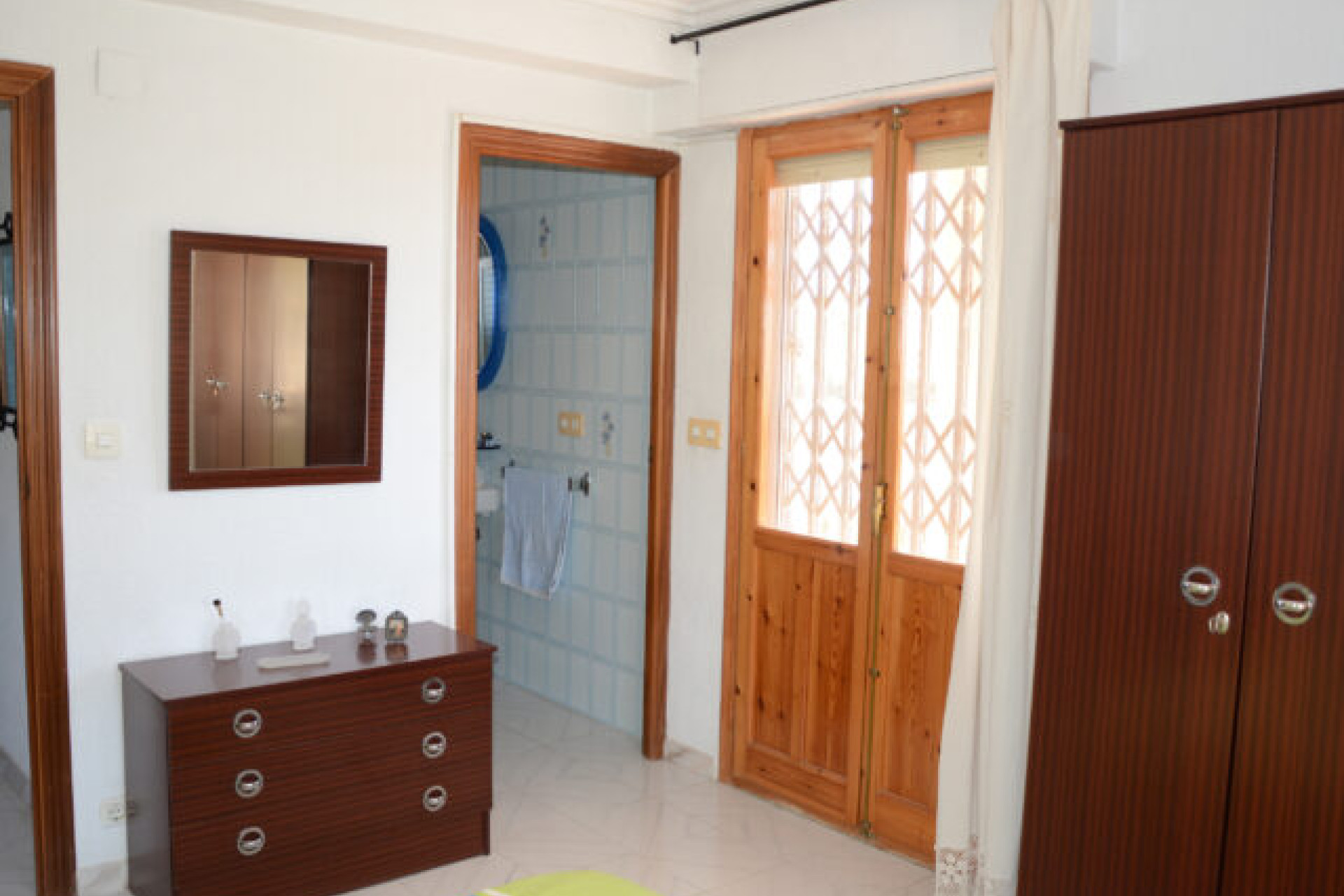 Revente - Villa -
Crevillente