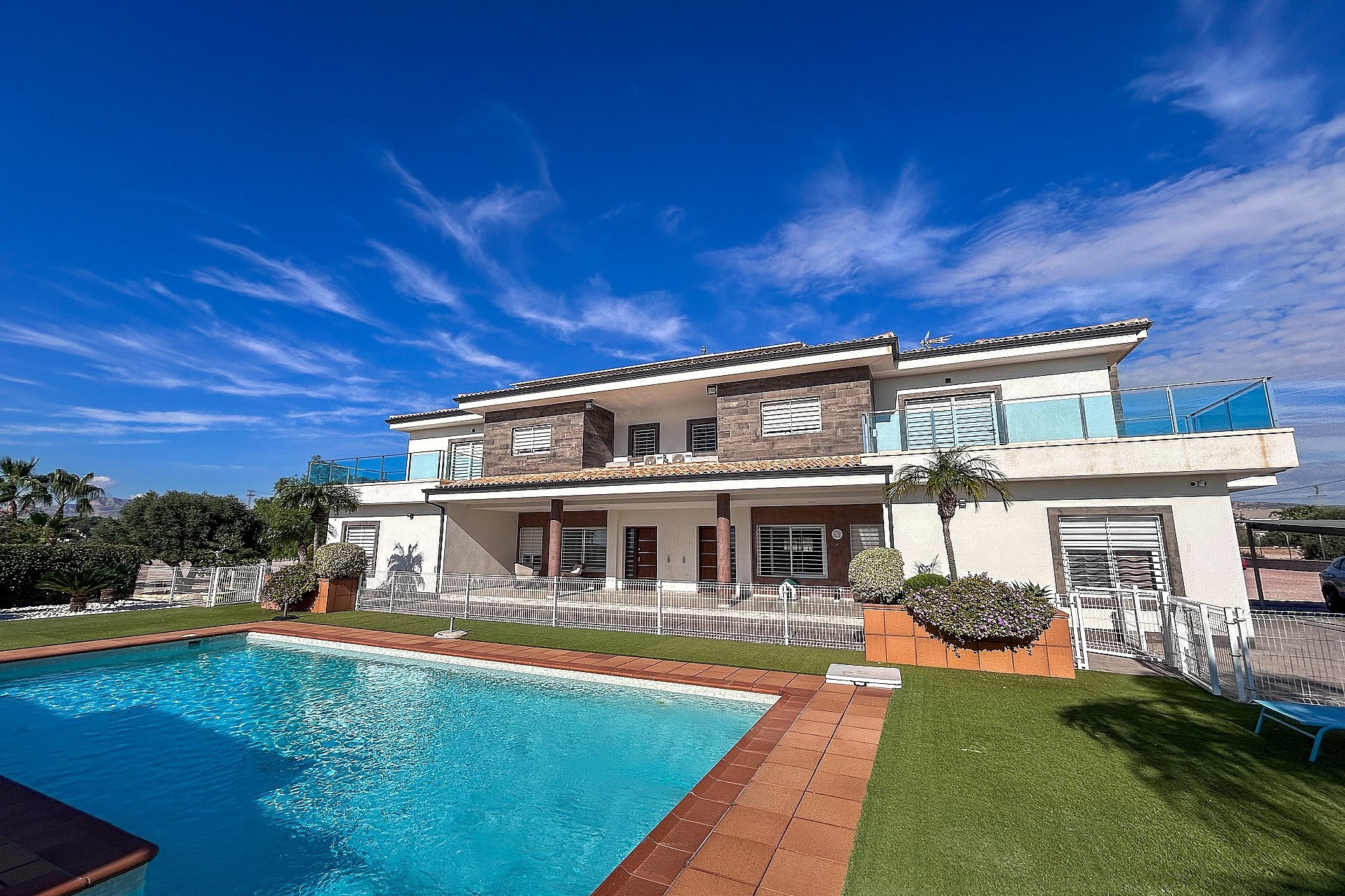 Revente - Villa -
Crevillente