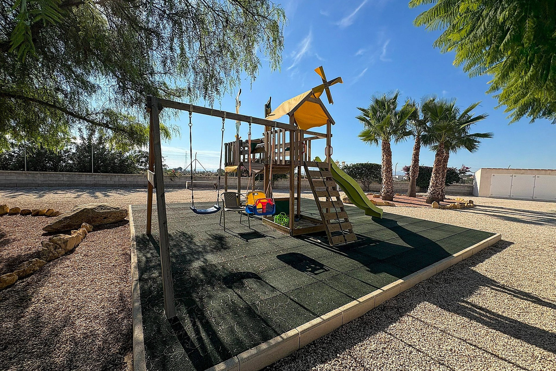 Revente - Villa -
Crevillente