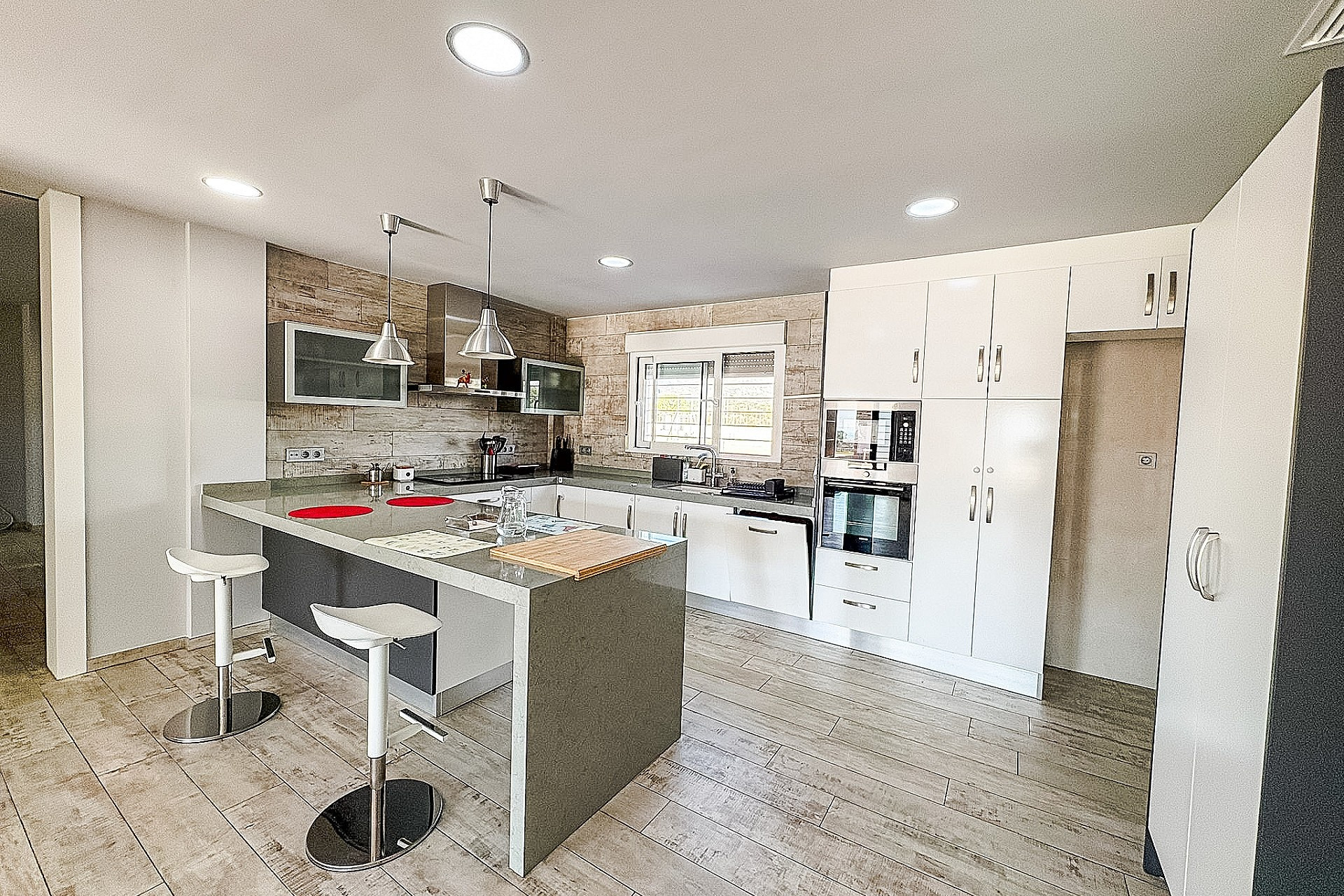 Revente - Villa -
Crevillente