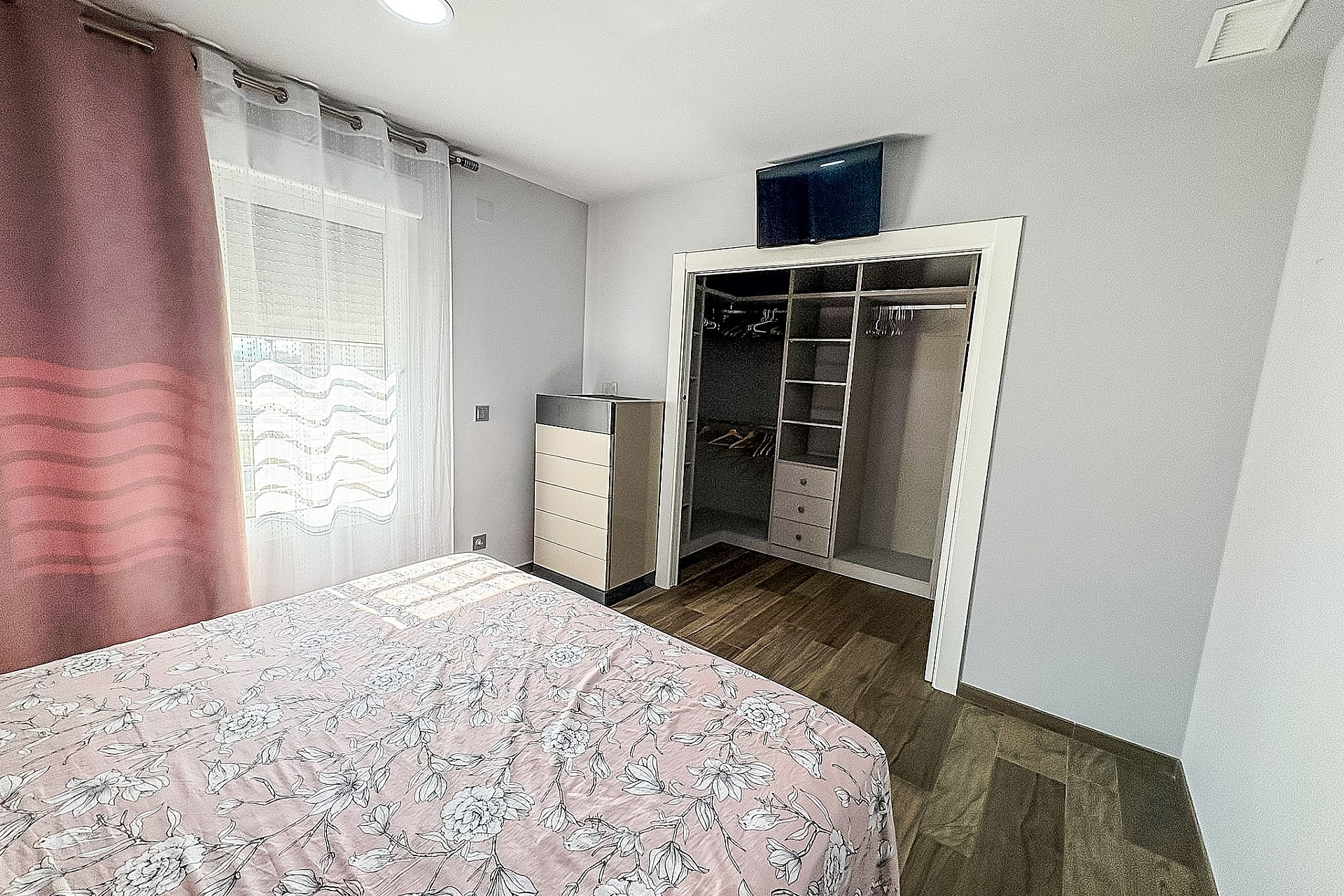 Revente - Villa -
Crevillente