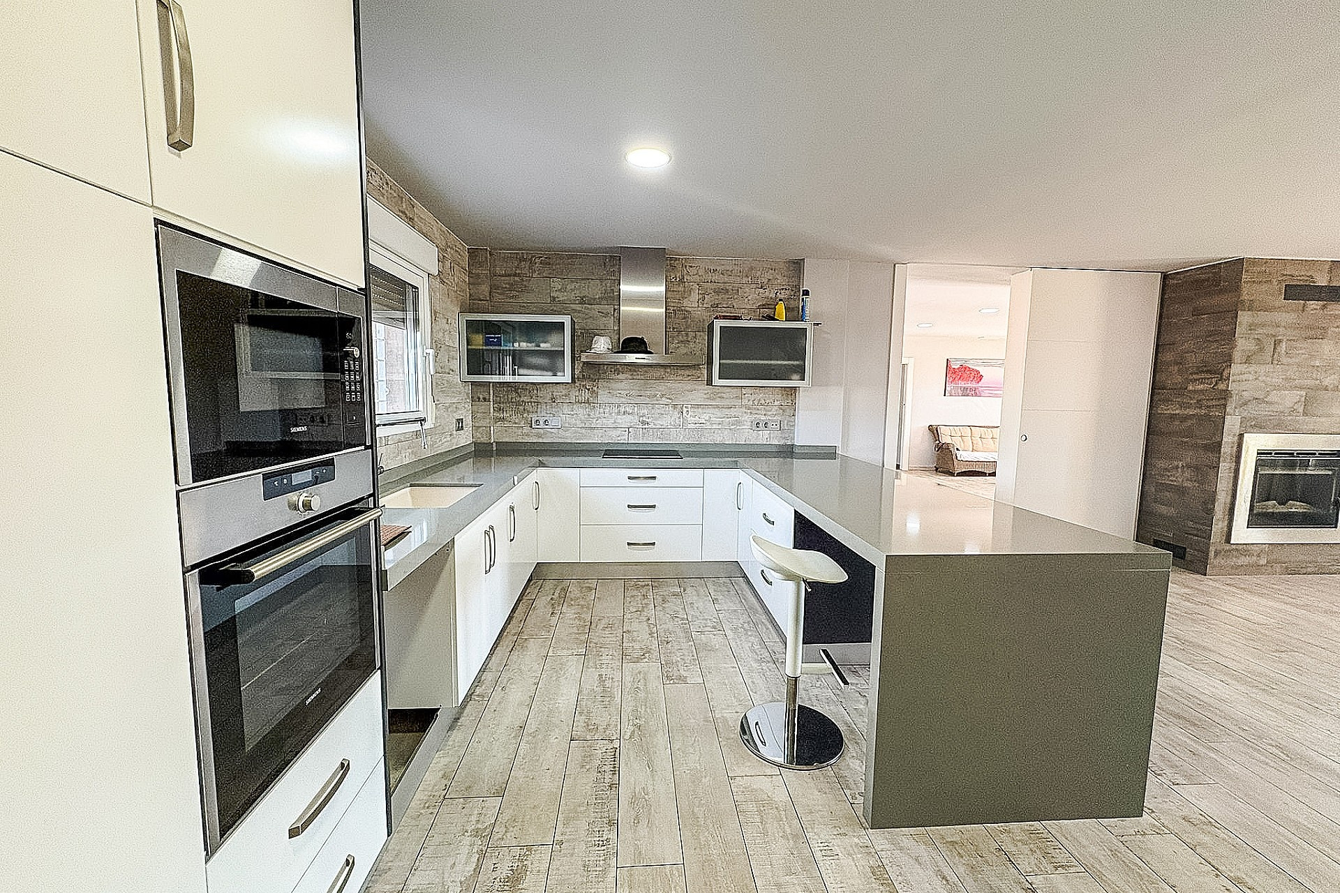 Revente - Villa -
Crevillente