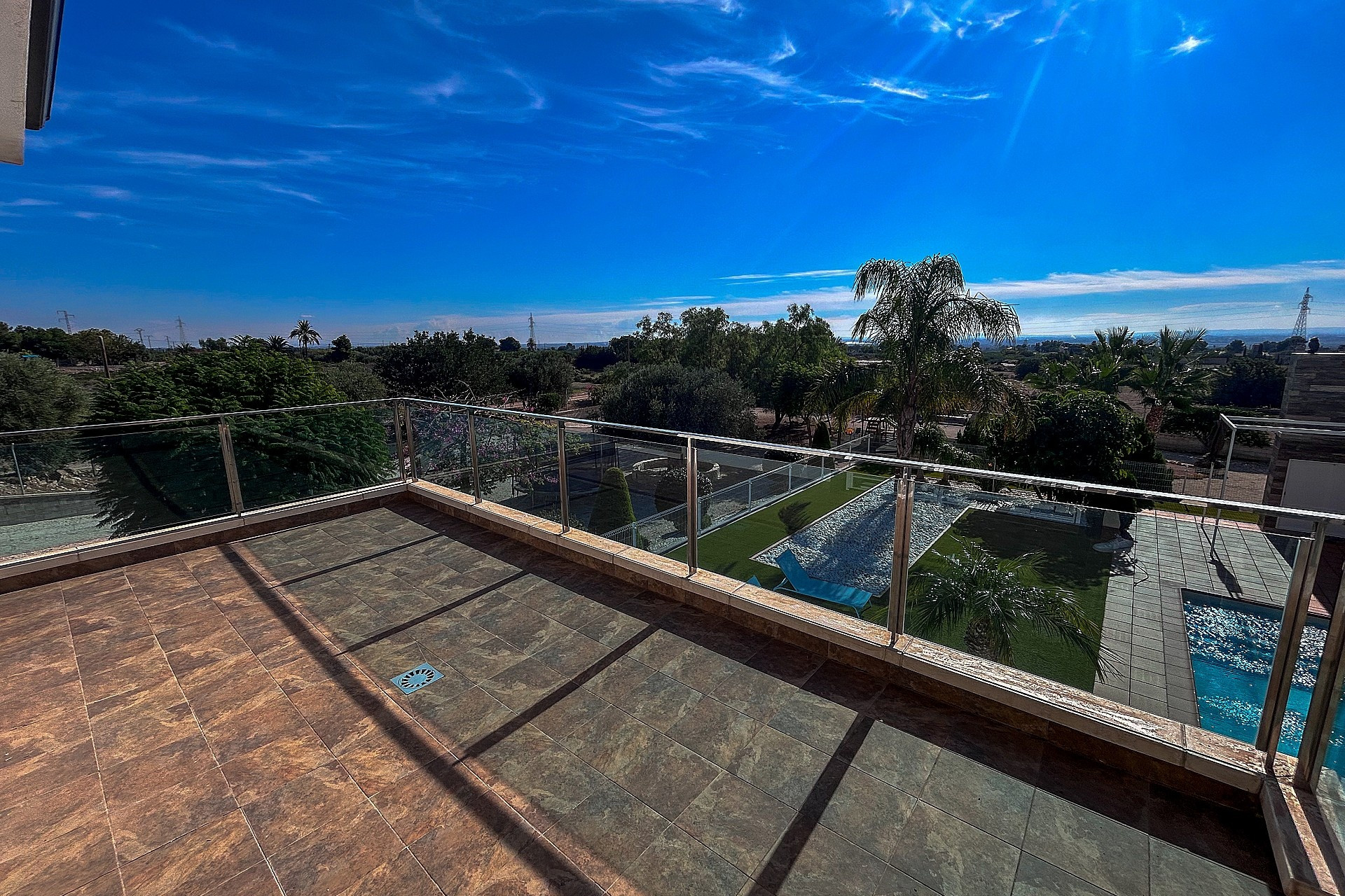 Revente - Villa -
Crevillente