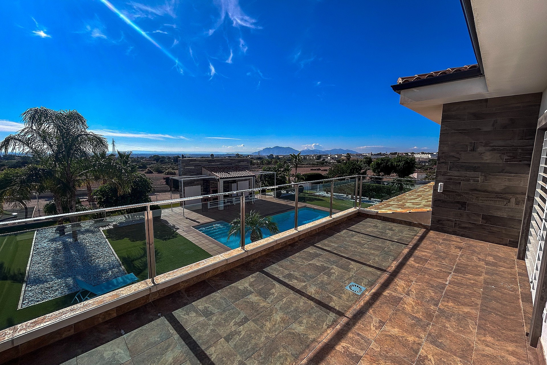 Revente - Villa -
Crevillente