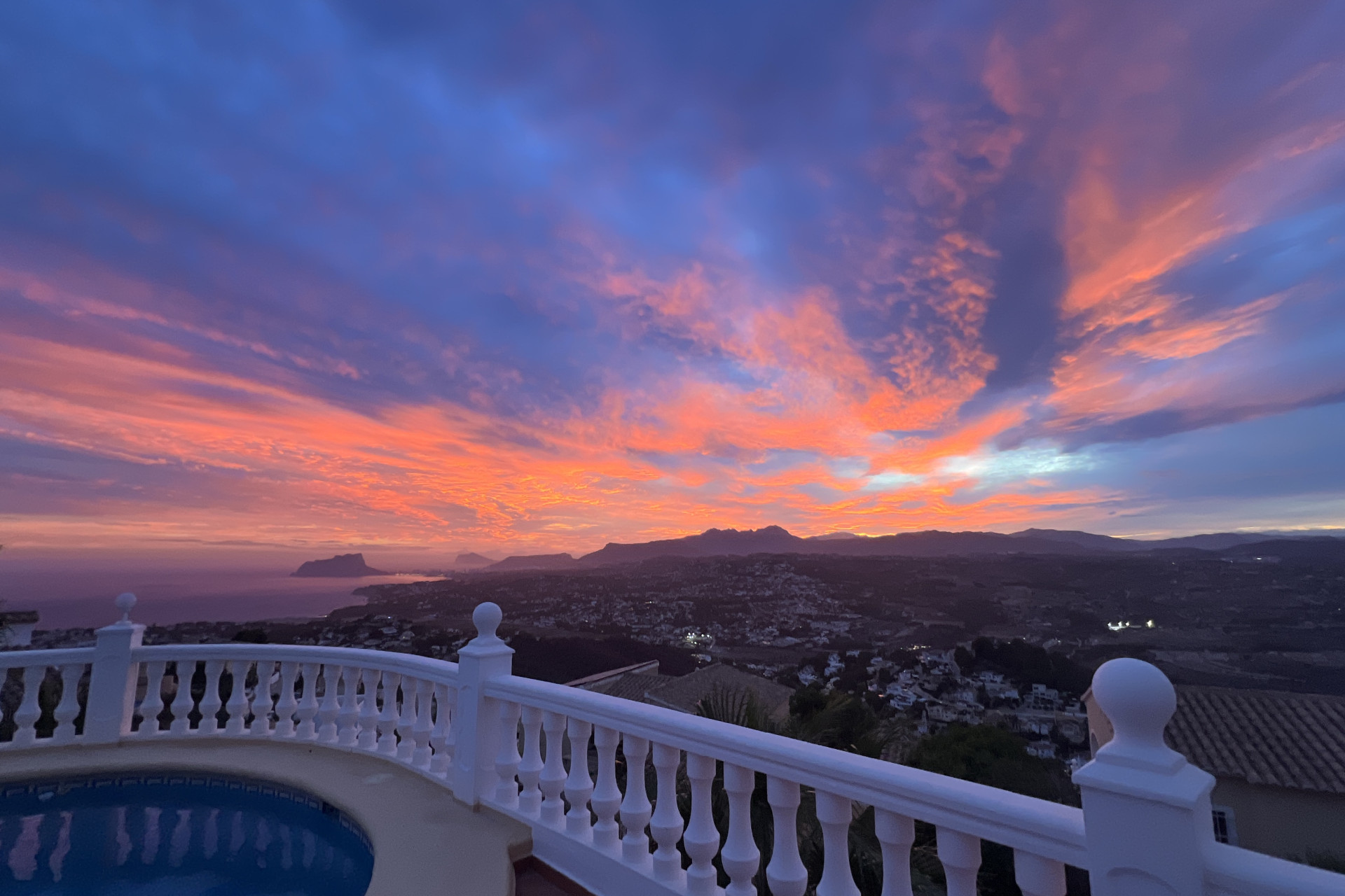 Revente - Villa -
Cumbre del Sol - Costa Blanca