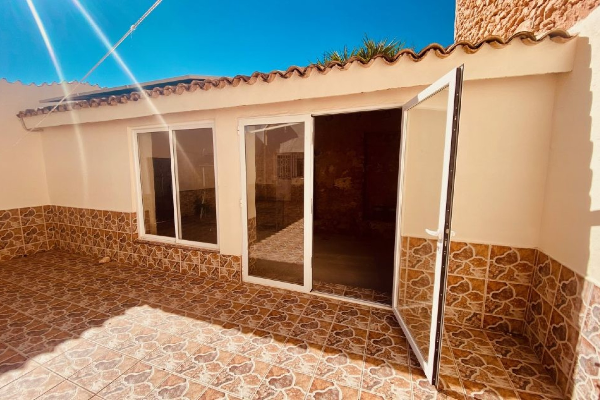 Revente - Villa -
El Canton