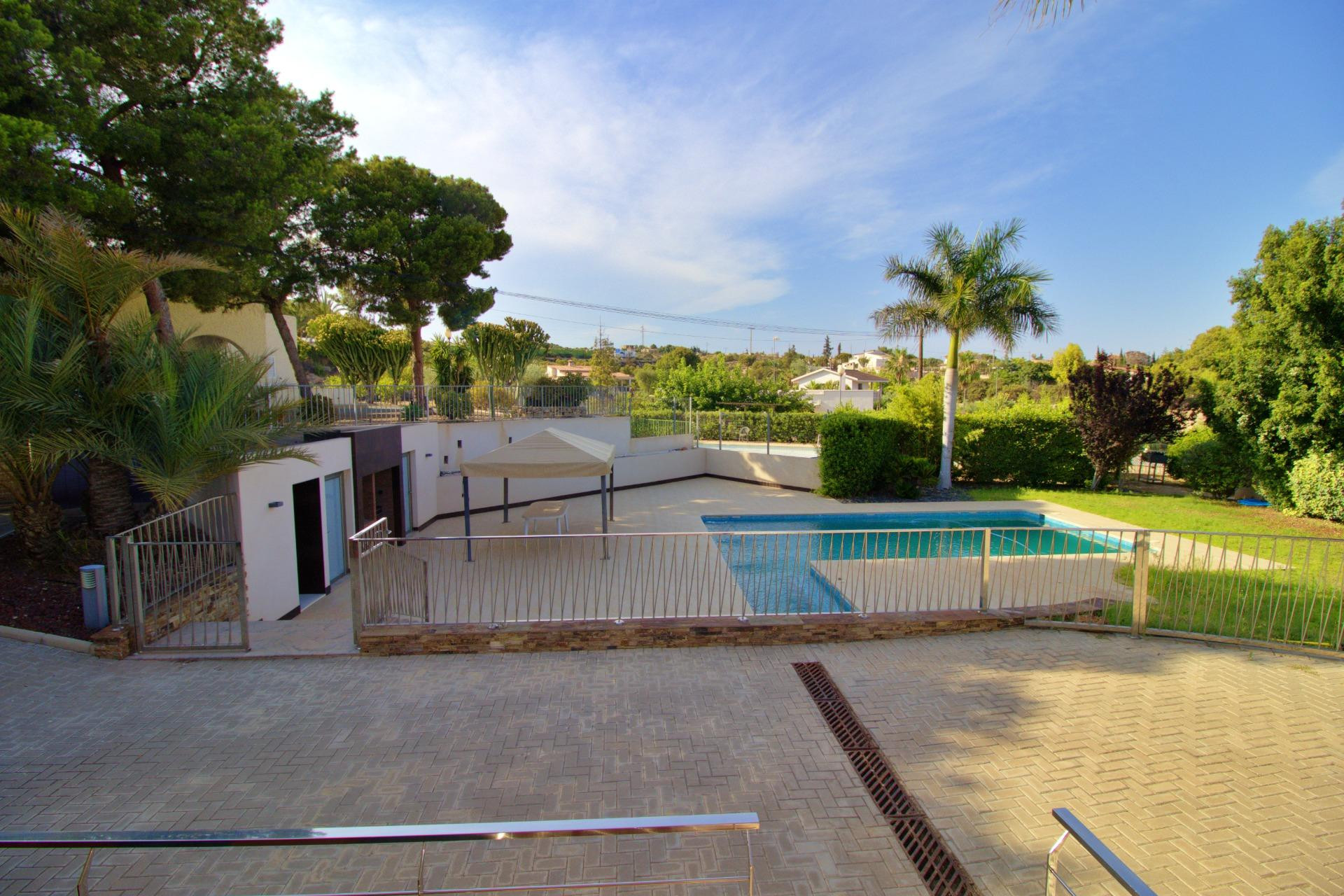 Revente - Villa -
Elche - Peña las Águilas