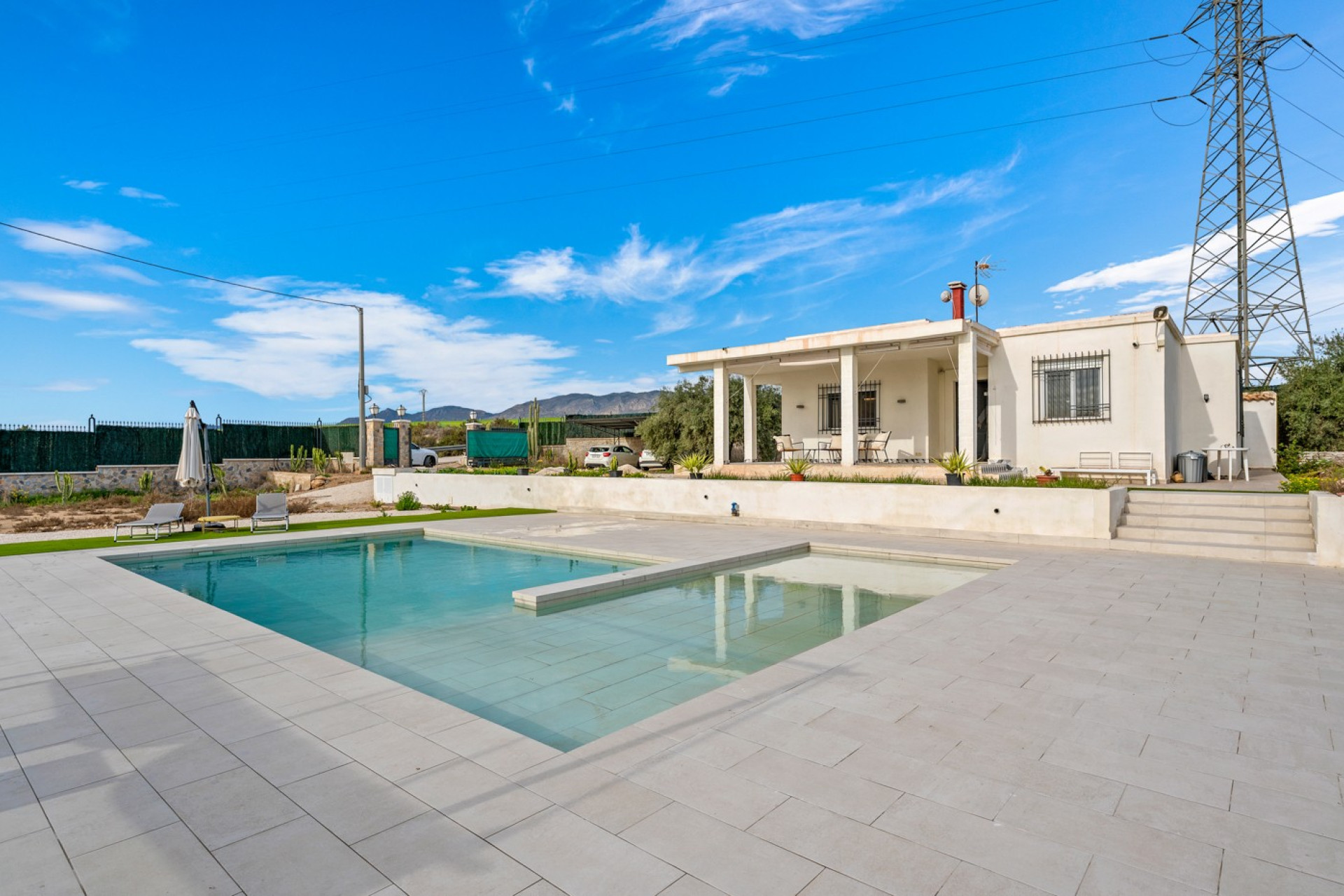 Revente - Villa -
Elche