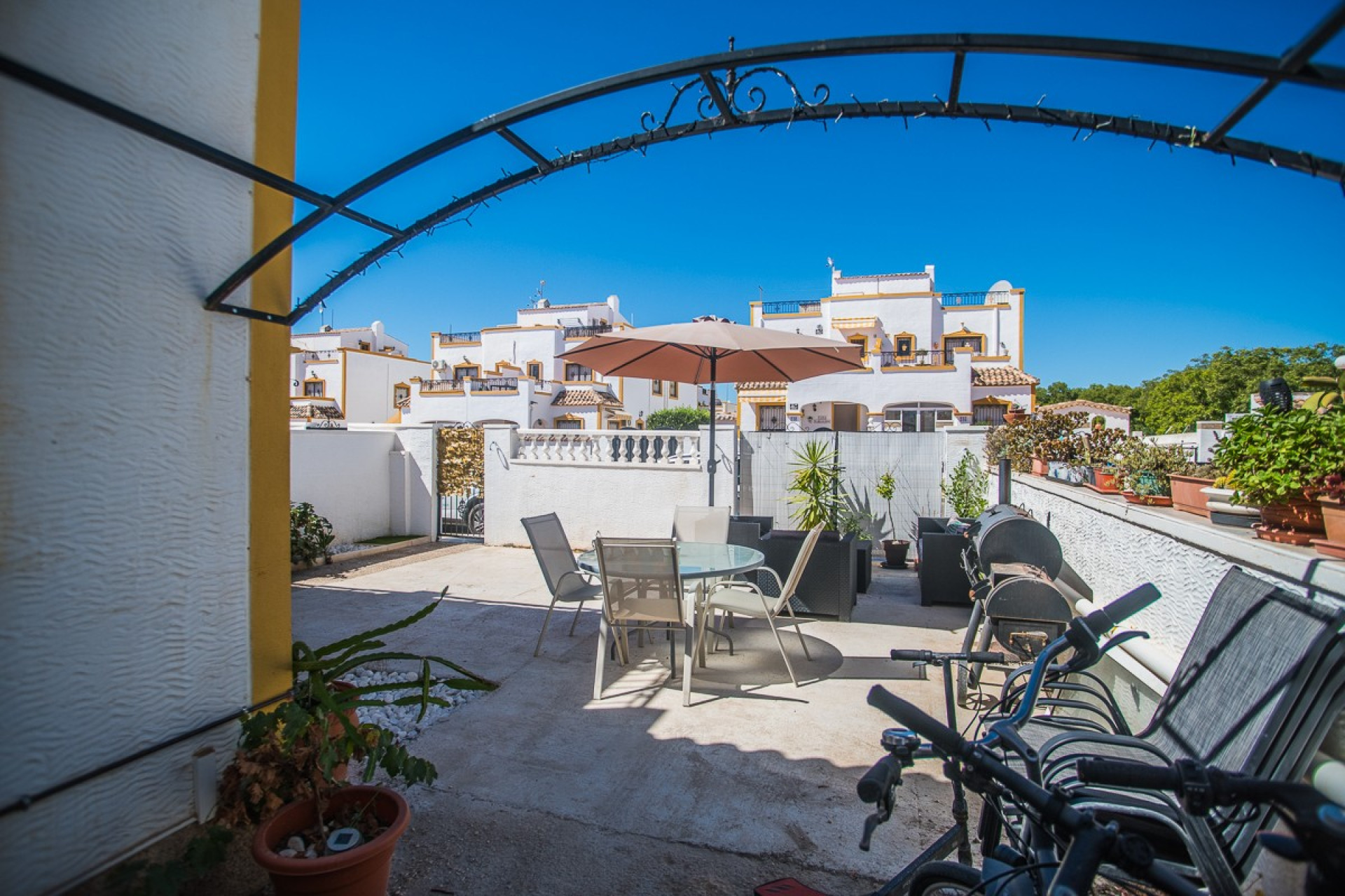Revente - Villa -
Entre Naranjos - Inland