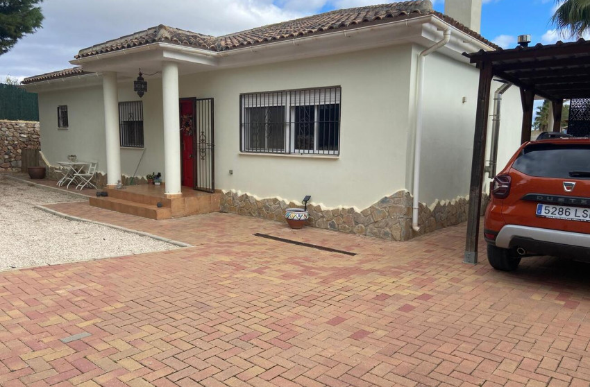 Revente - Villa -
Fortuna - El Reloj