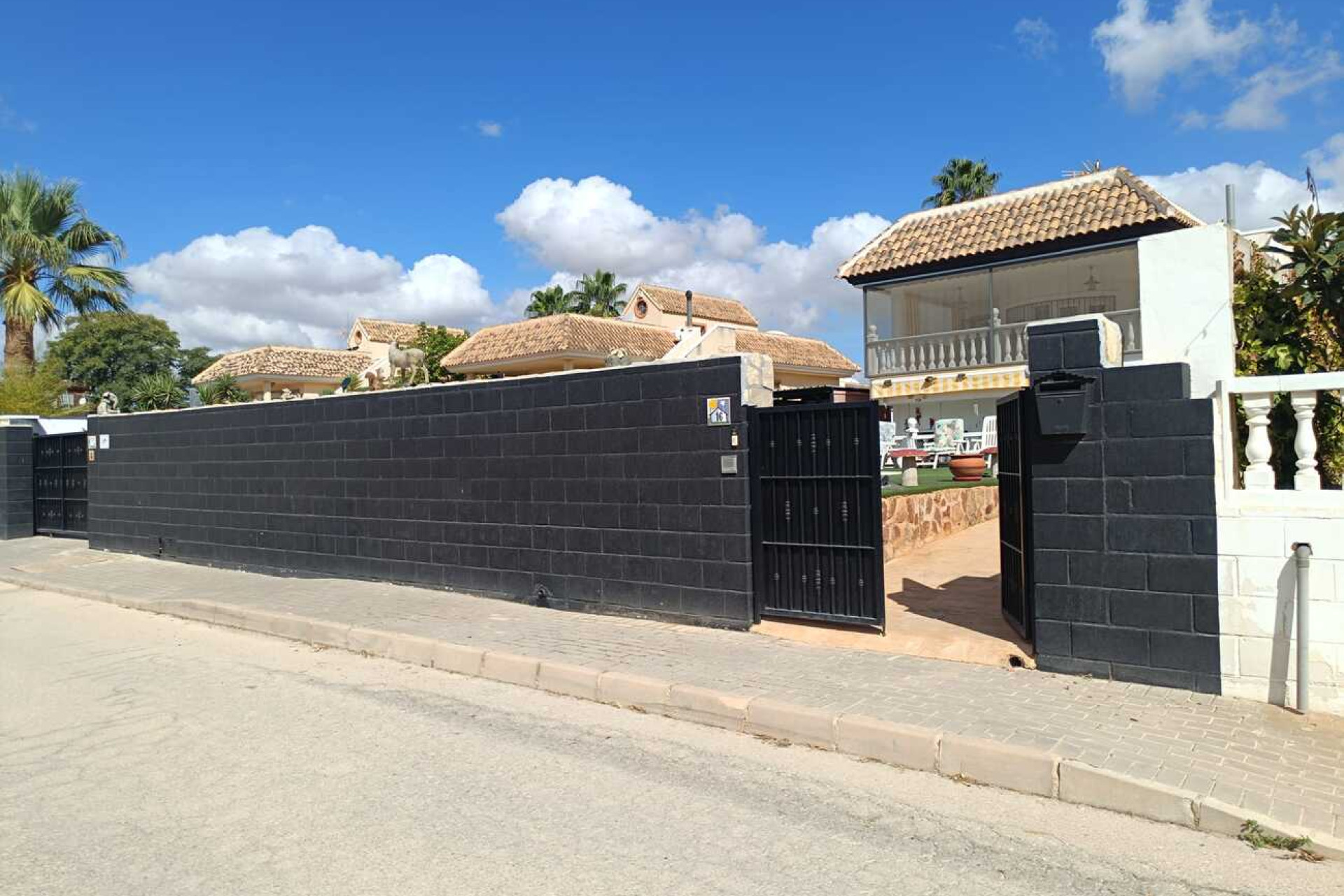 Revente - Villa -
Fortuna - El Reloj