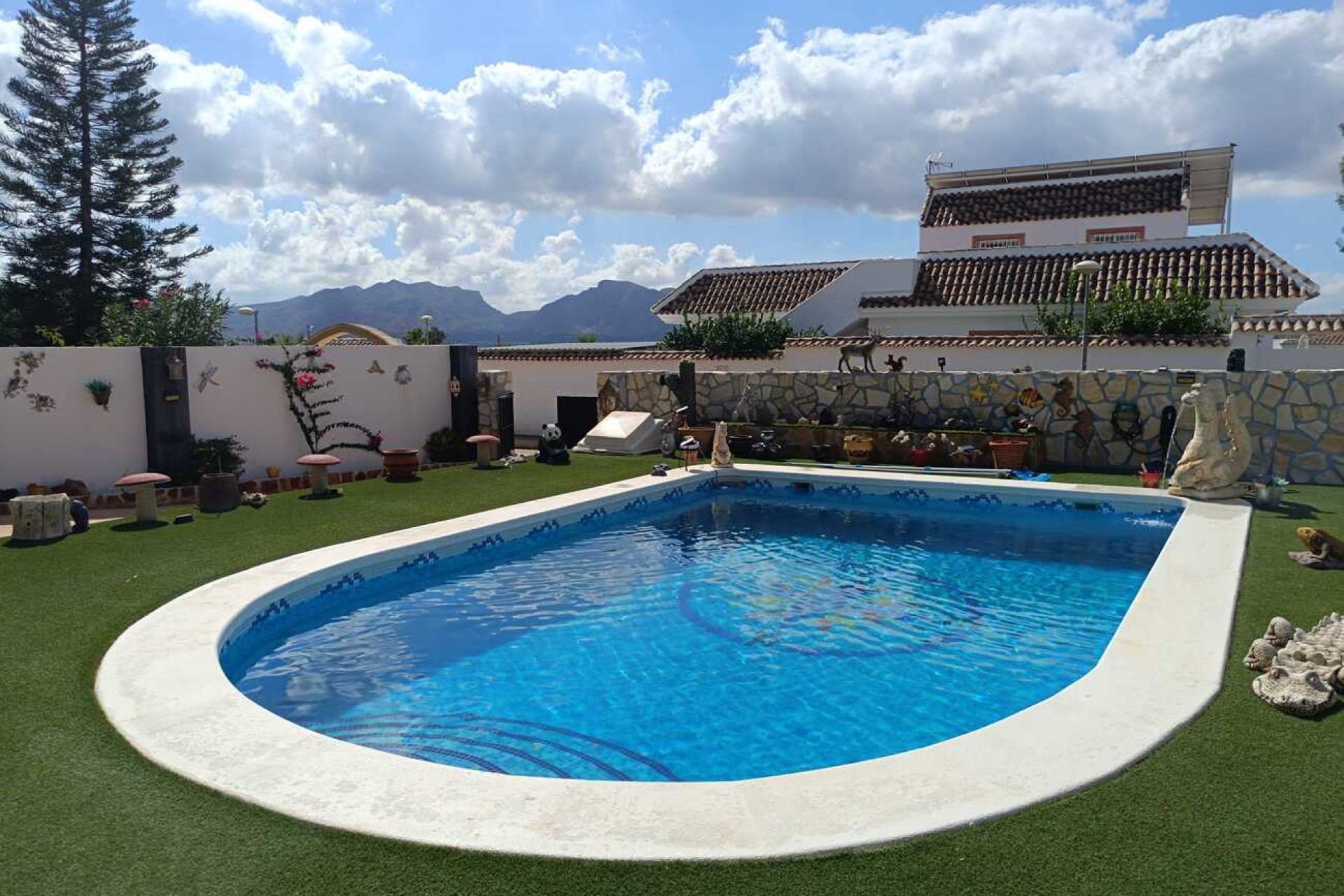 Revente - Villa -
Fortuna - El Reloj