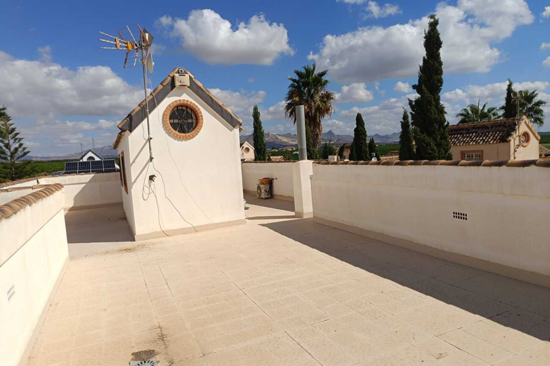 Revente - Villa -
Fortuna - El Reloj