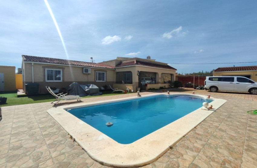 Revente - Villa -
Fortuna - FORTUNA