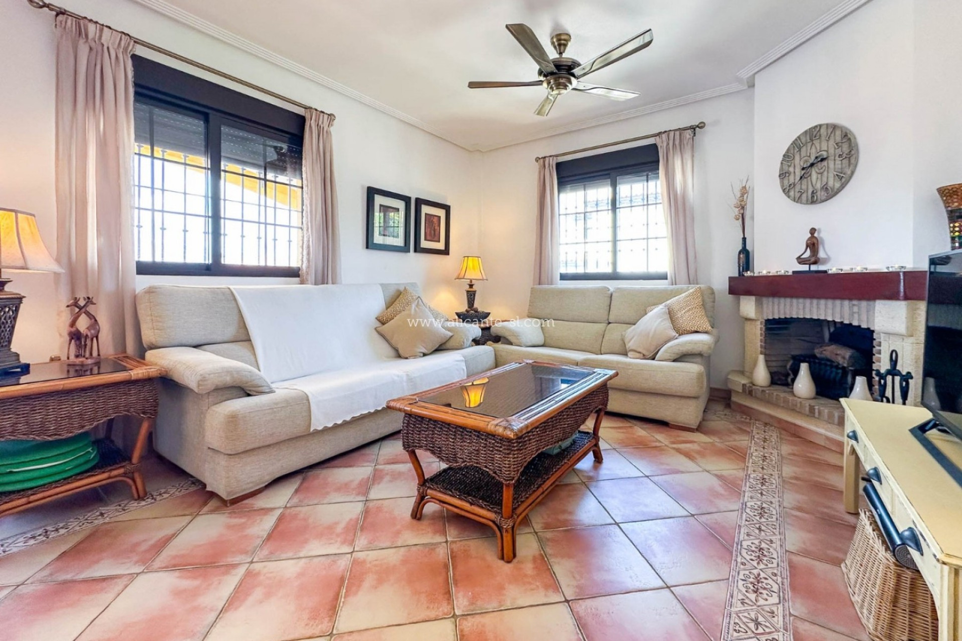 Revente - Villa -
Hondón de las Nieves - HONDON DE LAS NIEVES