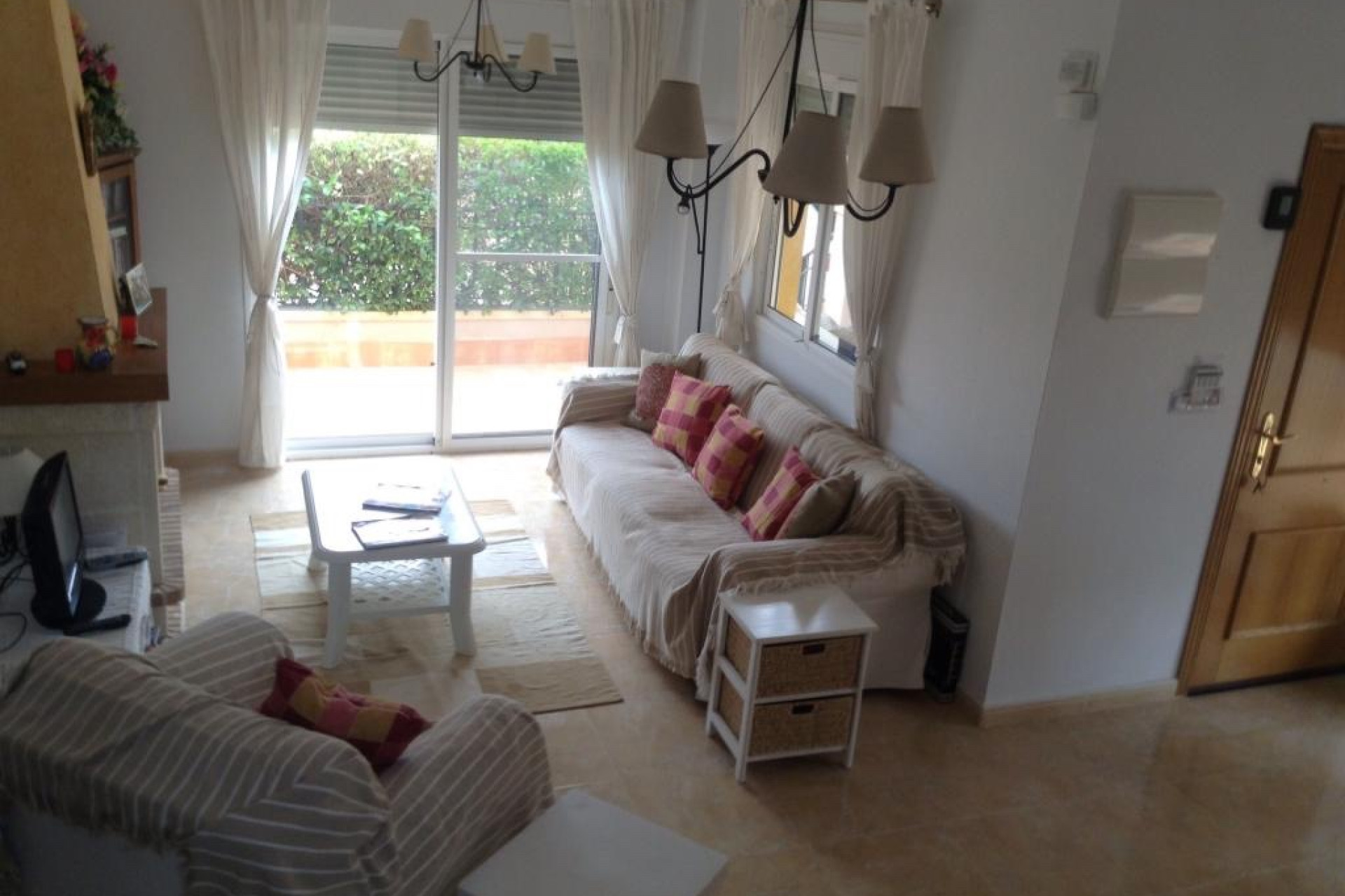 Revente - Villa -
Hondón de las Nieves - HONDON DE LAS NIEVES