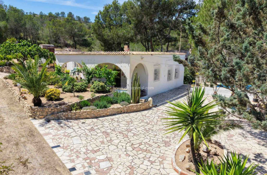 Revente - Villa -
Hondón de las Nieves - HONDON DE LAS NIEVES