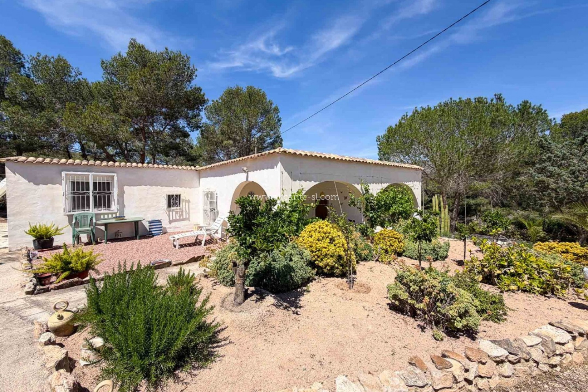 Revente - Villa -
Hondón de las Nieves - HONDON DE LAS NIEVES