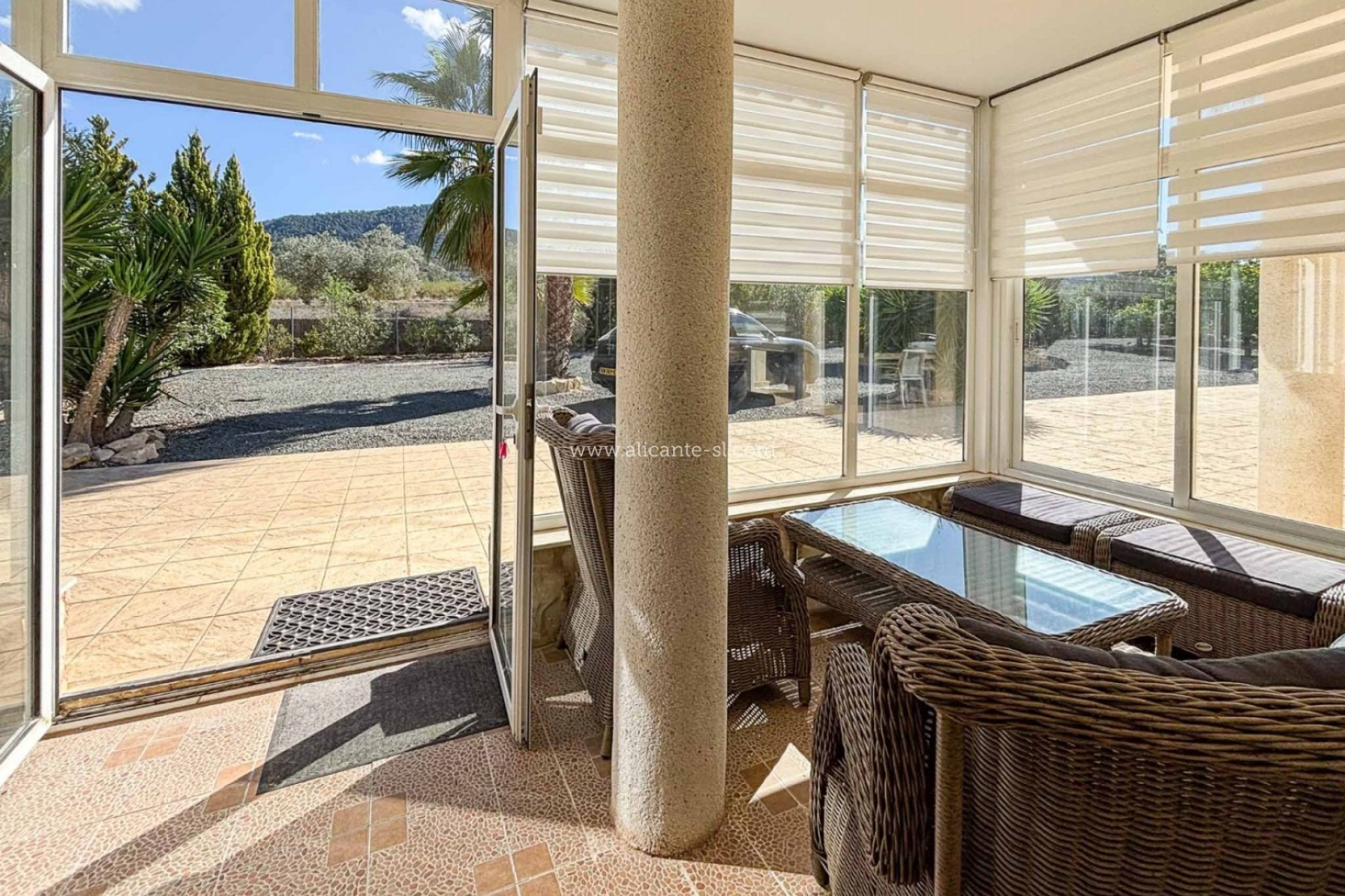 Revente - Villa -
Hondón de las Nieves - HONDON DE LAS NIEVES