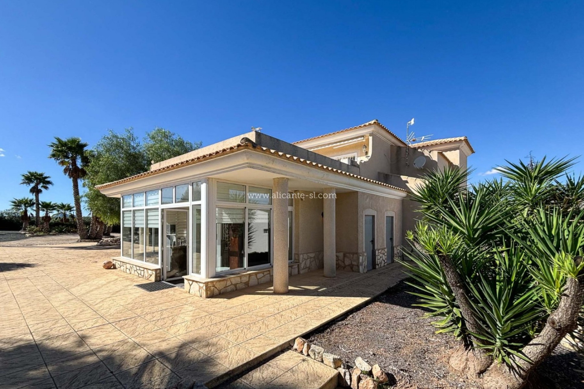 Revente - Villa -
Hondón de las Nieves - HONDON DE LAS NIEVES