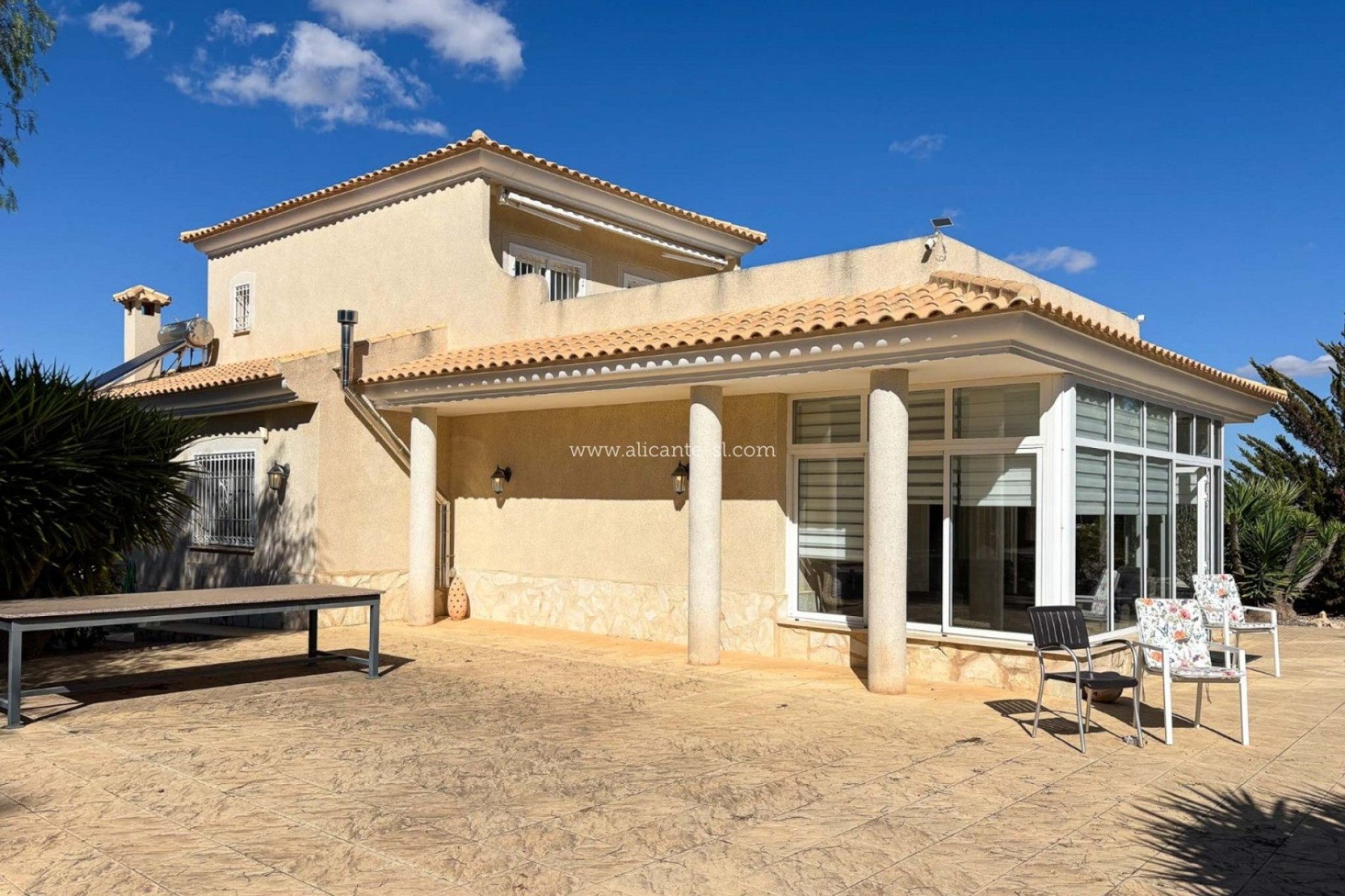 Revente - Villa -
Hondón de las Nieves - HONDON DE LAS NIEVES