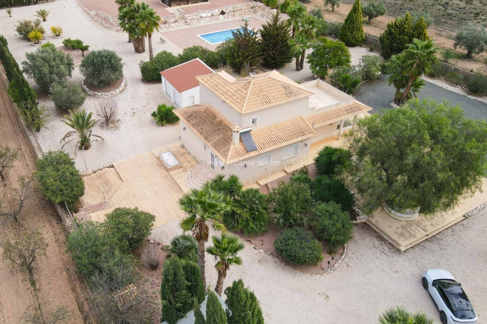 Revente - Villa -
Hondón de las Nieves - HONDON DE LAS NIEVES