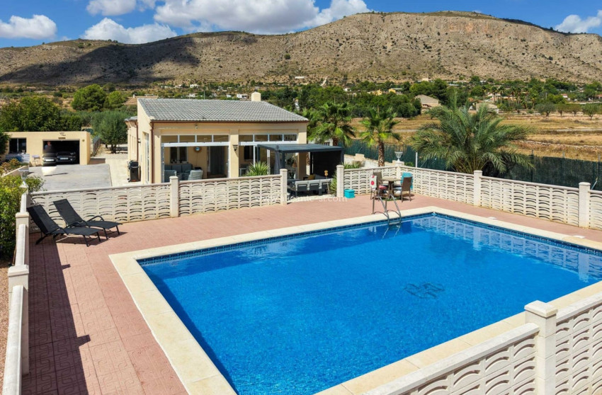 Revente - Villa -
Hondón de las Nieves - HONDON DE LAS NIEVES