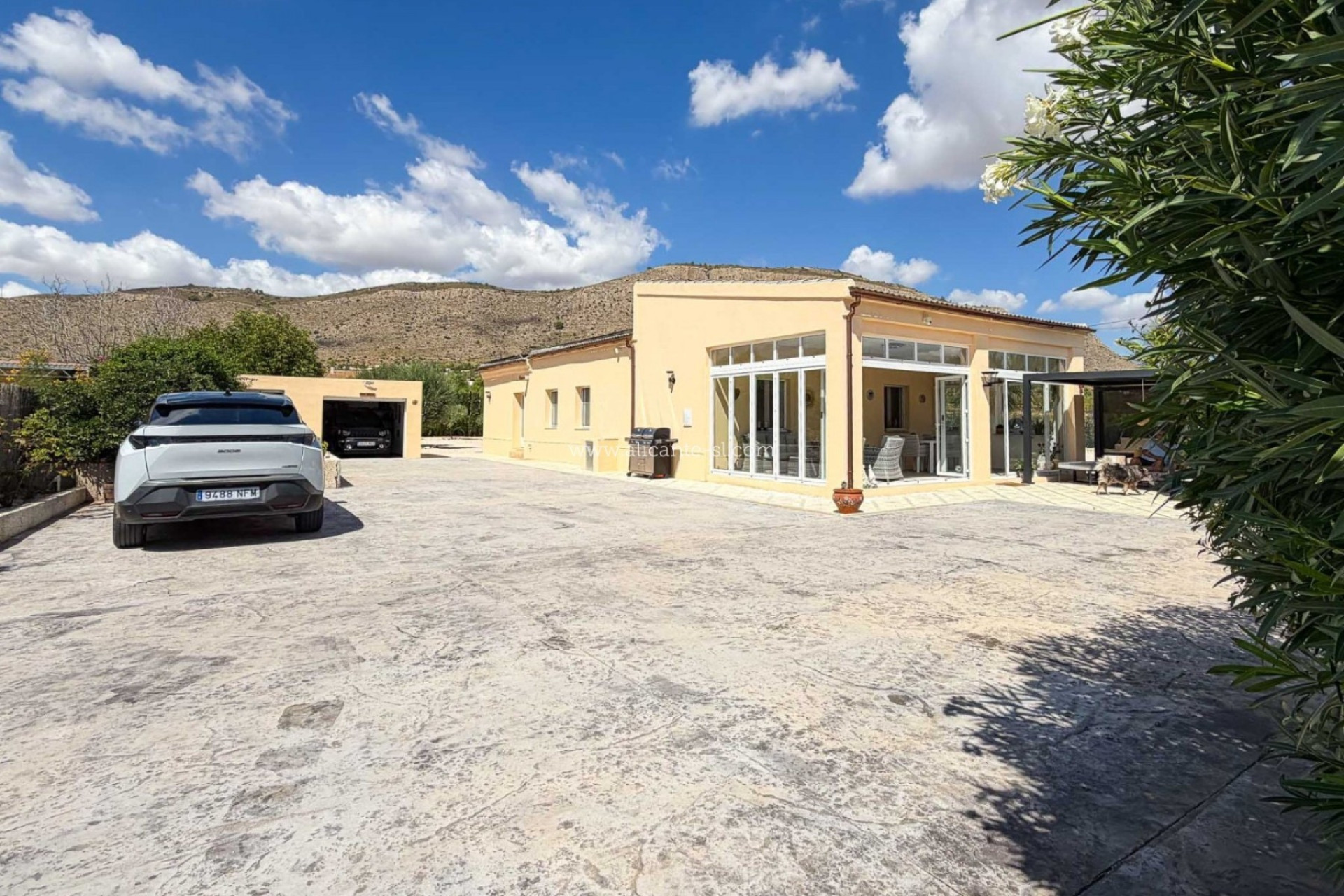 Revente - Villa -
Hondón de las Nieves - HONDON DE LAS NIEVES