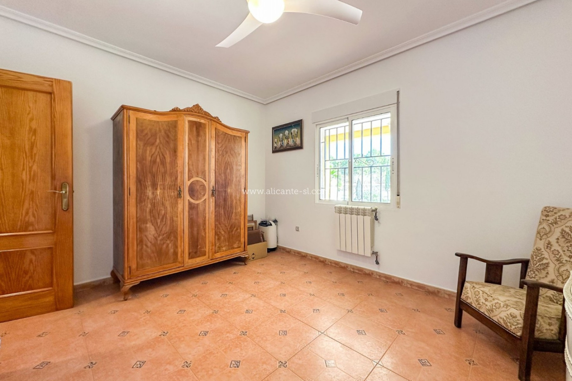 Revente - Villa -
Hondón de las Nieves - Pueblo