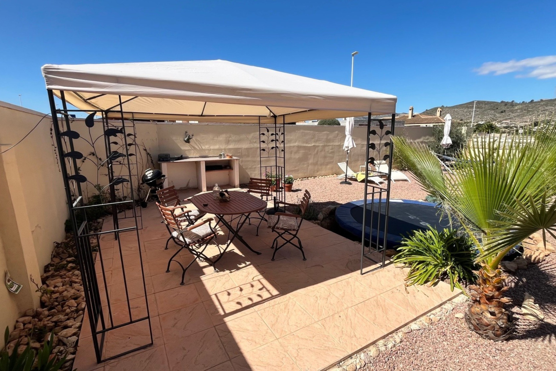 Revente - Villa -
Hondón de las Nieves - Urbaniz La Montañosa