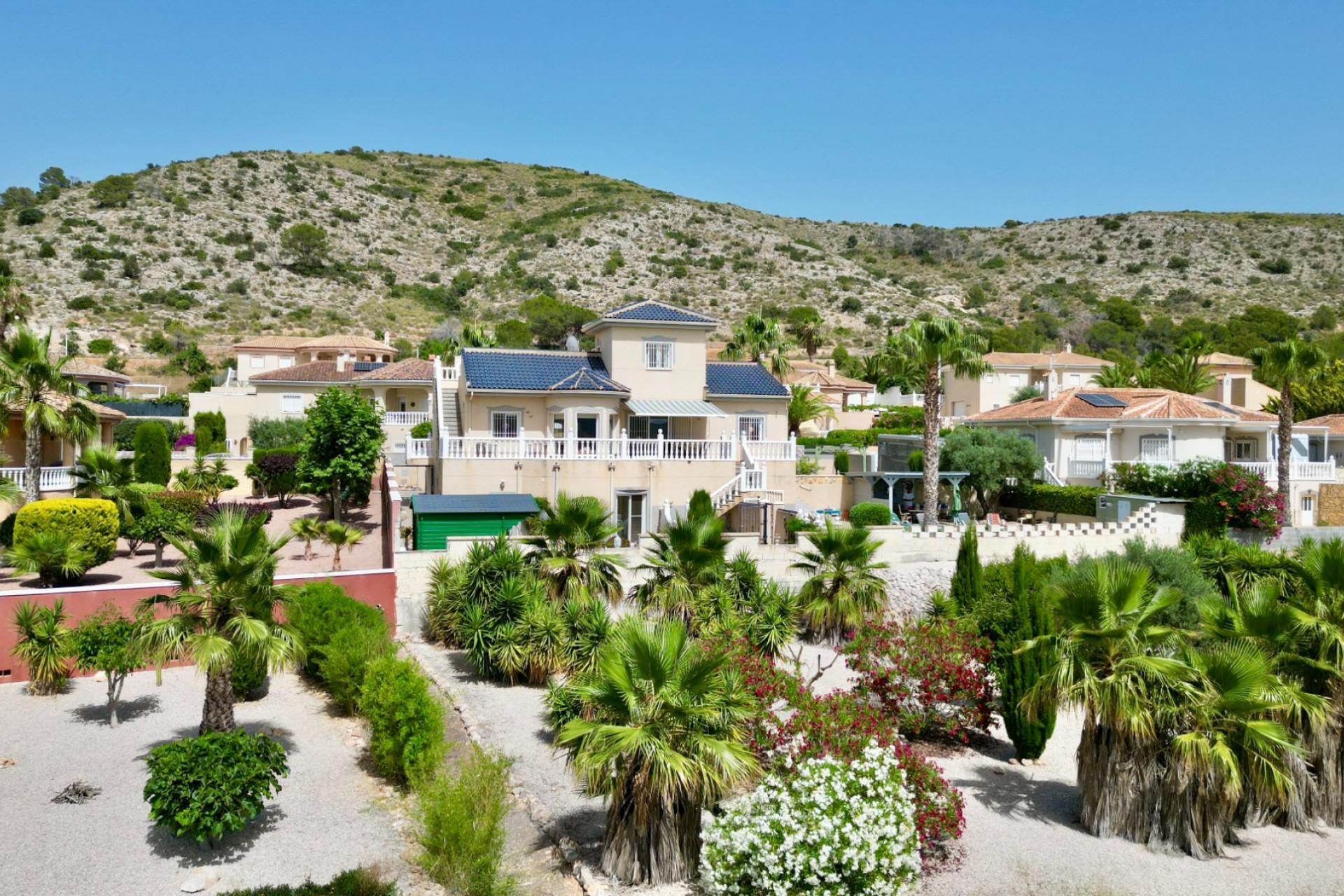 Revente - Villa -
Hondón de las Nieves