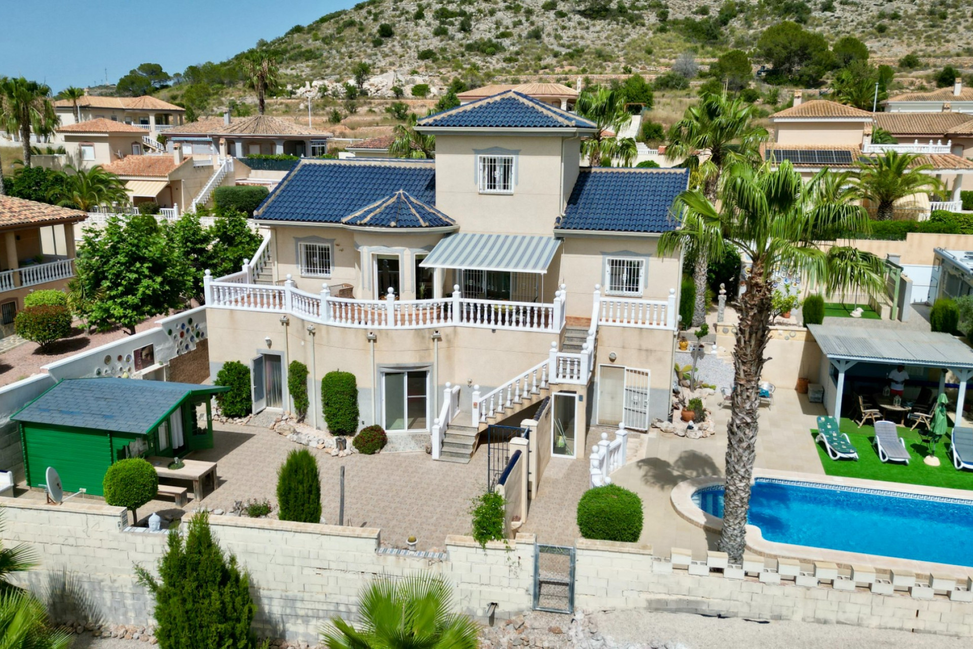 Revente - Villa -
Hondón de las Nieves