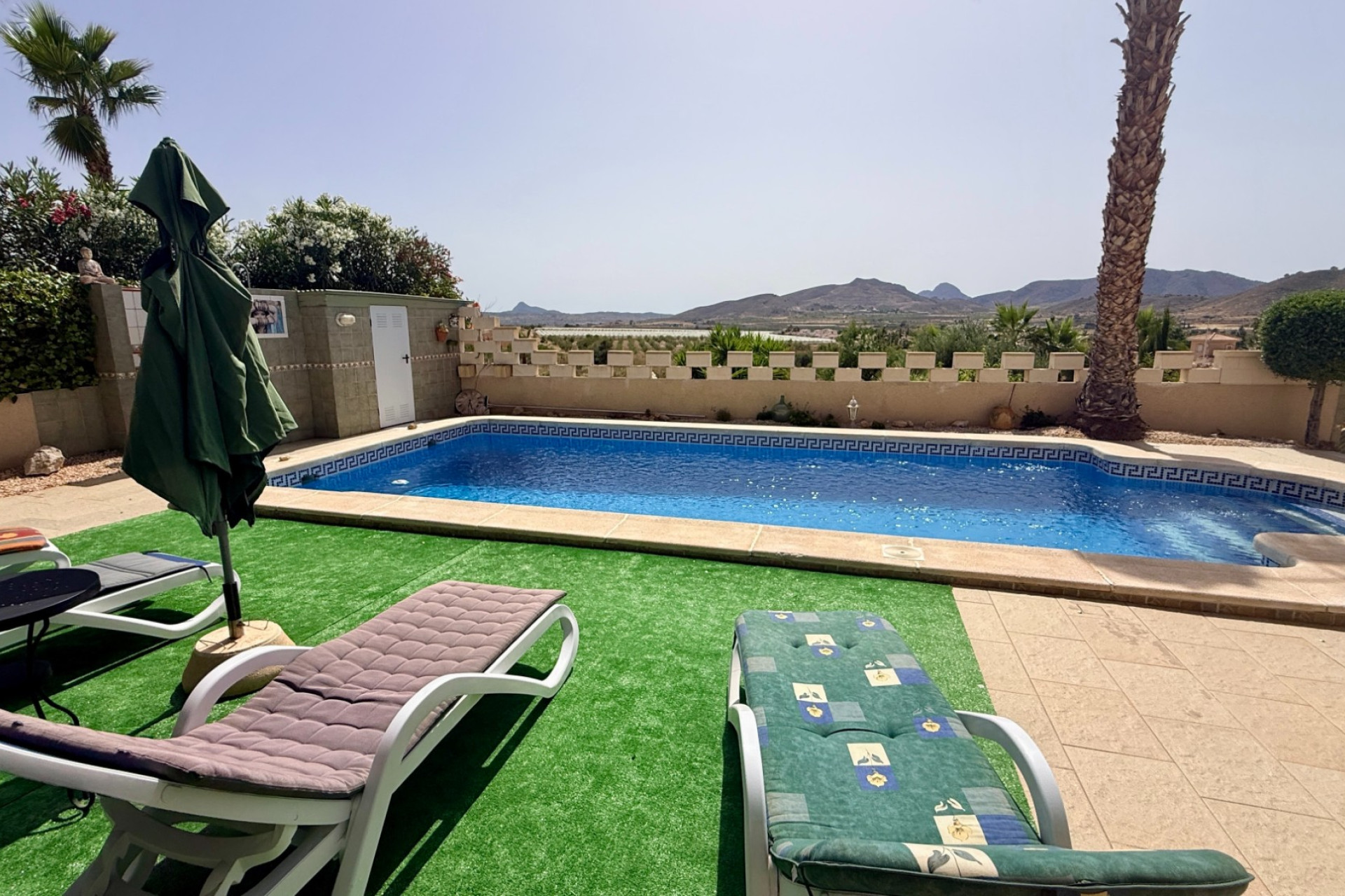 Revente - Villa -
Hondón de las Nieves