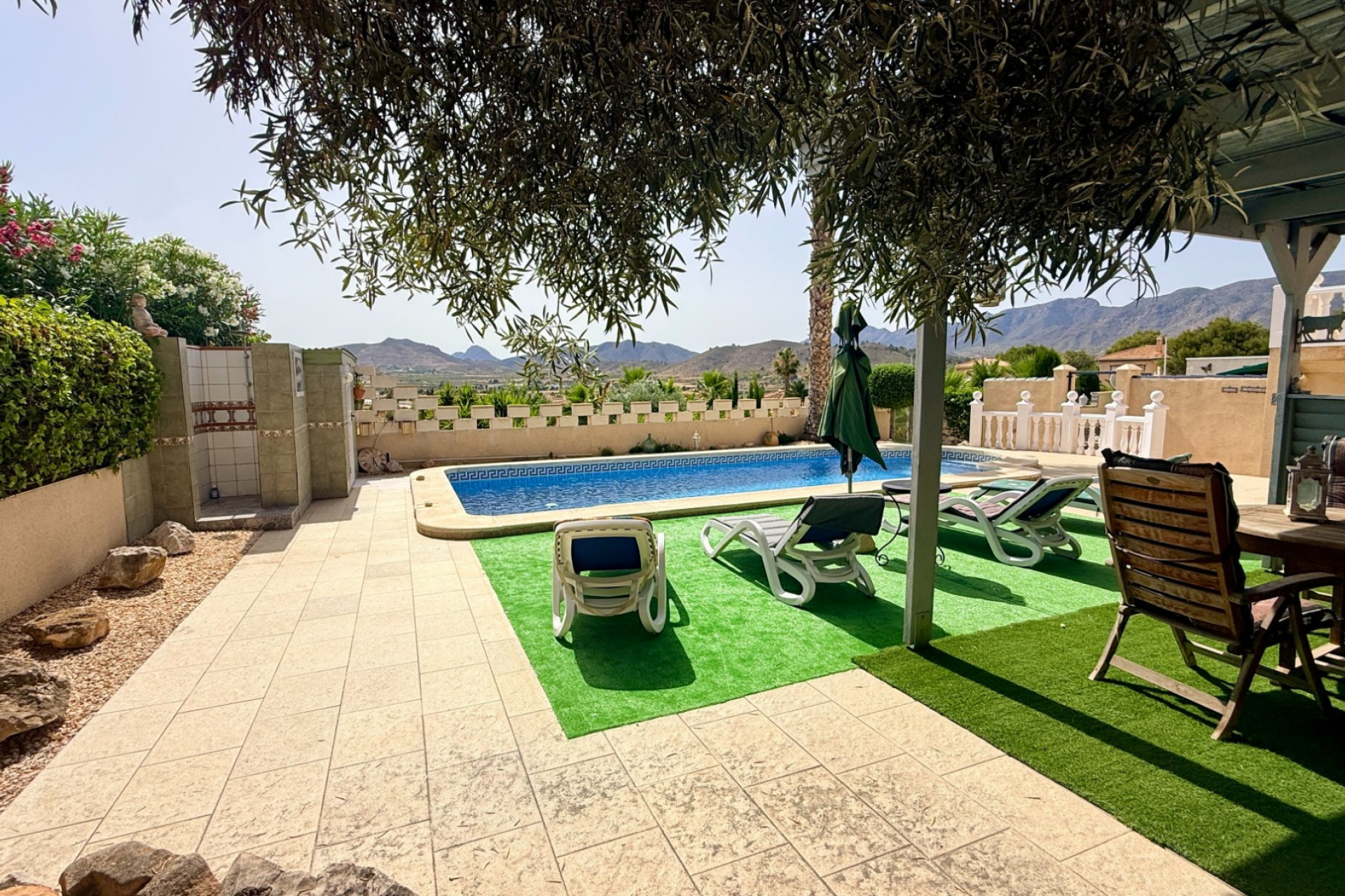 Revente - Villa -
Hondón de las Nieves