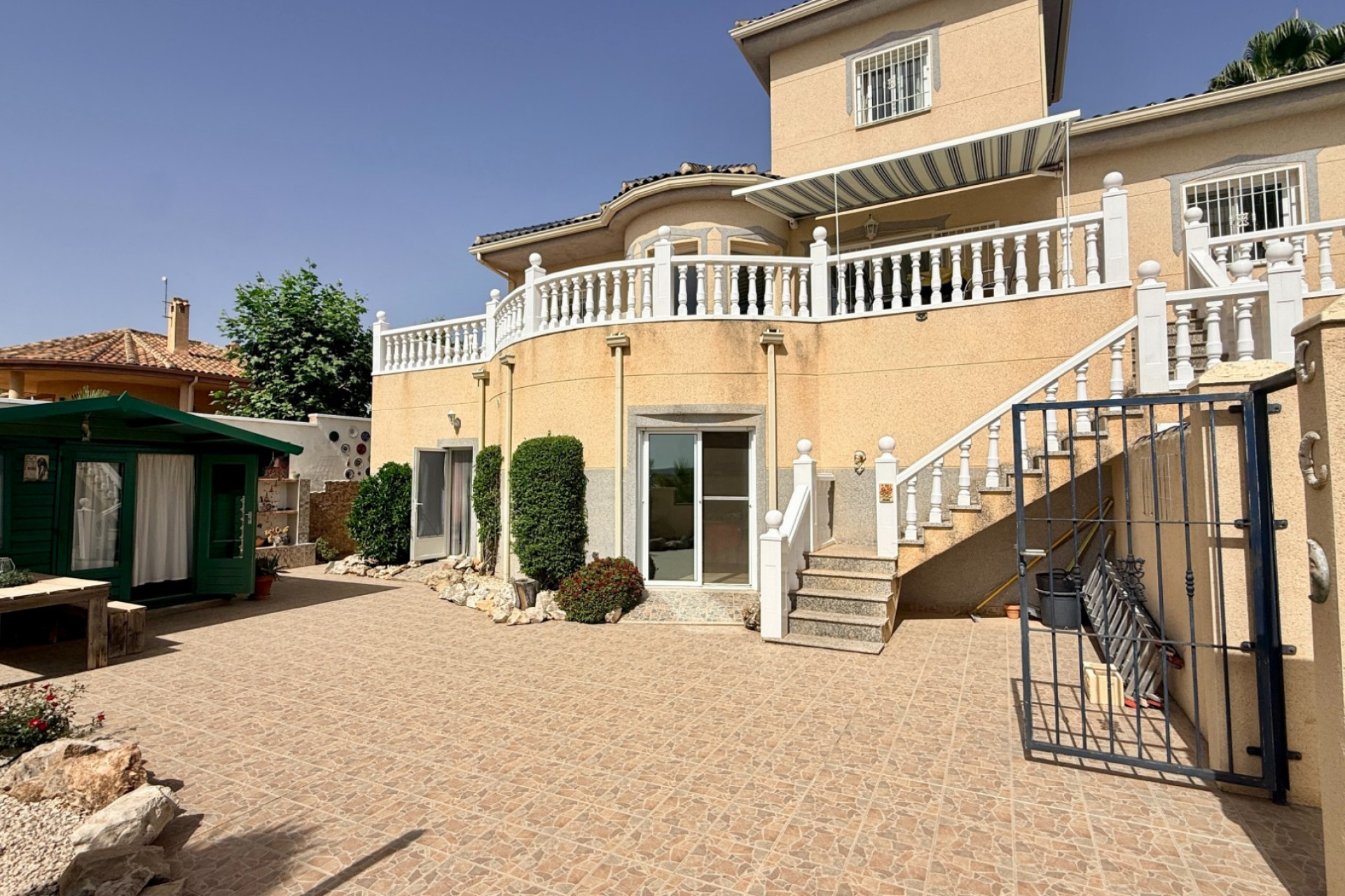 Revente - Villa -
Hondón de las Nieves