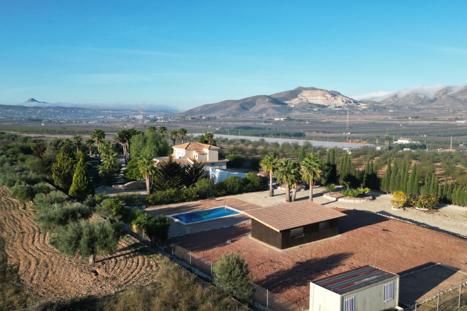 Revente - Villa -
Hondón de las Nieves