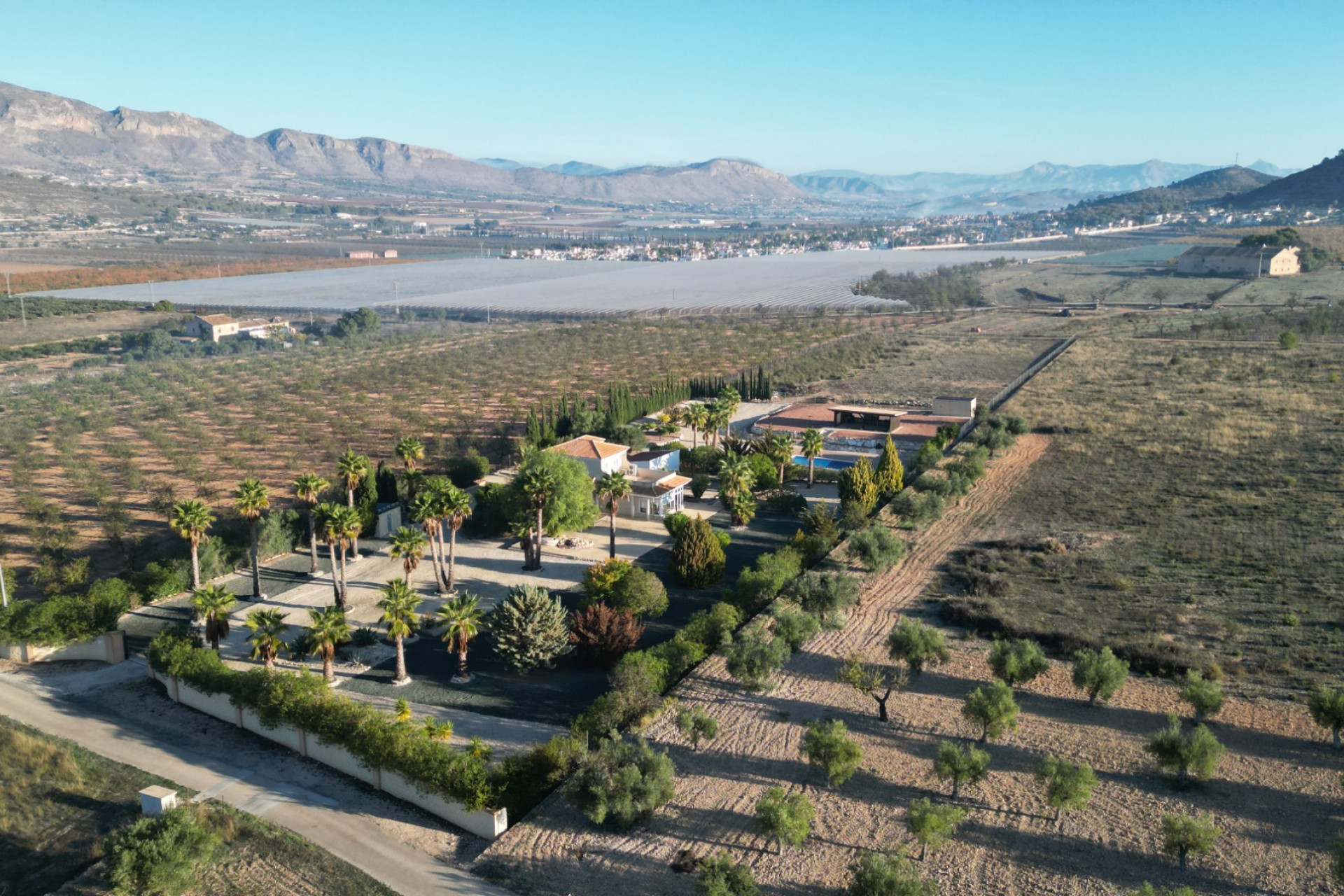 Revente - Villa -
Hondón de las Nieves
