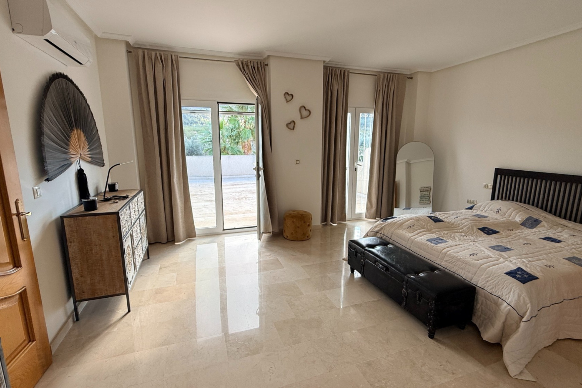 Revente - Villa -
Hondón de las Nieves