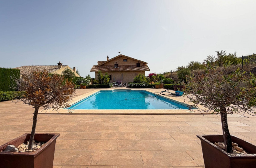 Revente - Villa -
Hondón de los Fráiles - HONDON DE LOS FRAILES