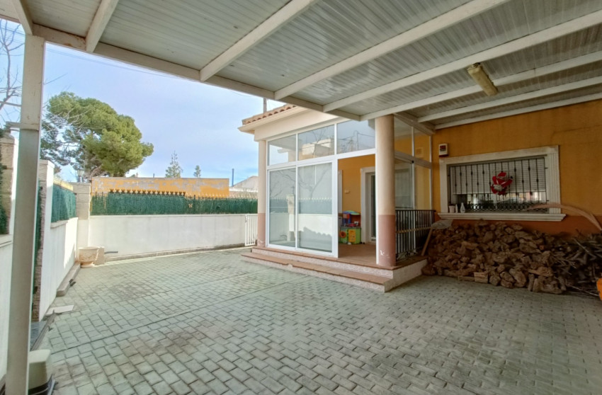 Revente - Villa -
Hondón de los Fráiles