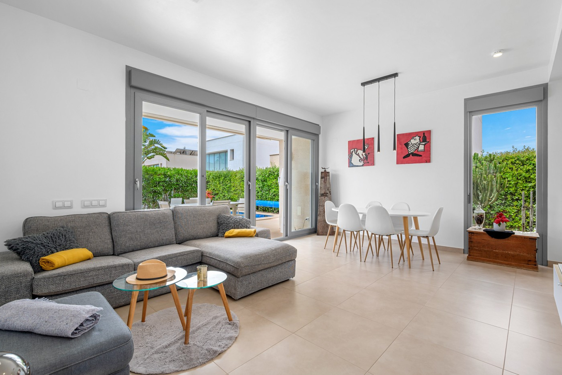 Revente - Villa -
Jacarilla - Vistabella