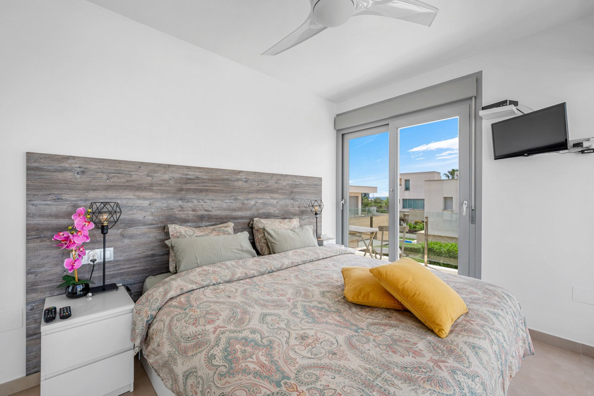 Revente - Villa -
Jacarilla - Vistabella