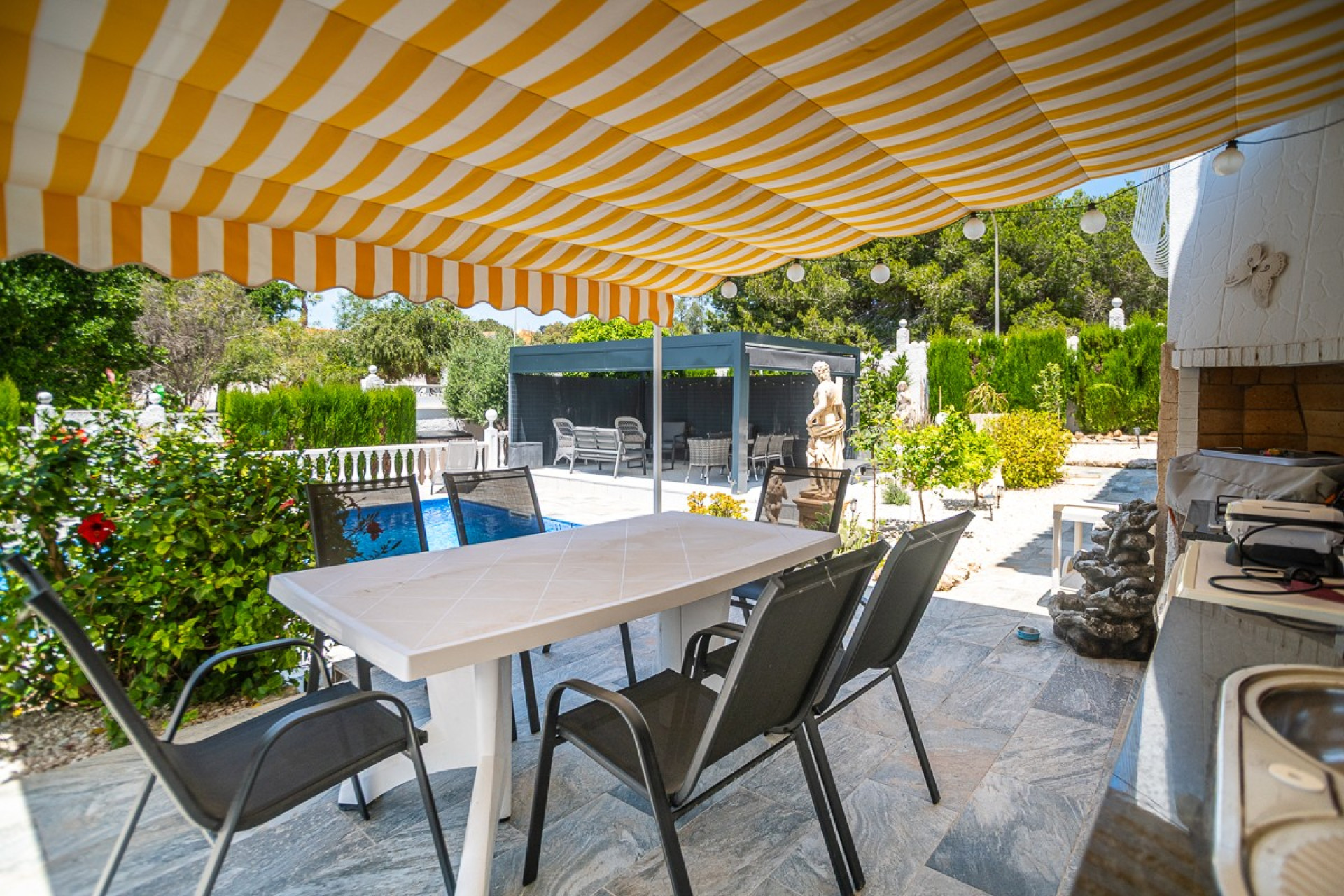 Revente - Villa -
La Marina - Costa Blanca