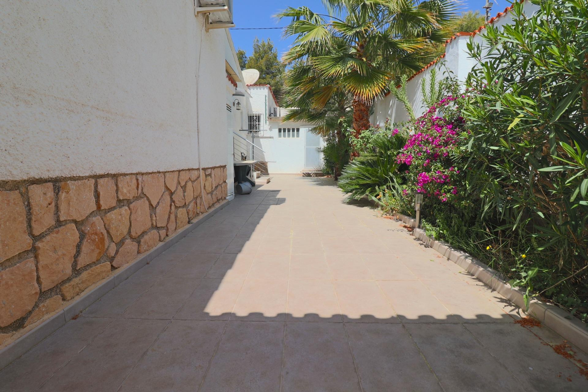 Revente - Villa -
La Nucía - Pinar De Garaita