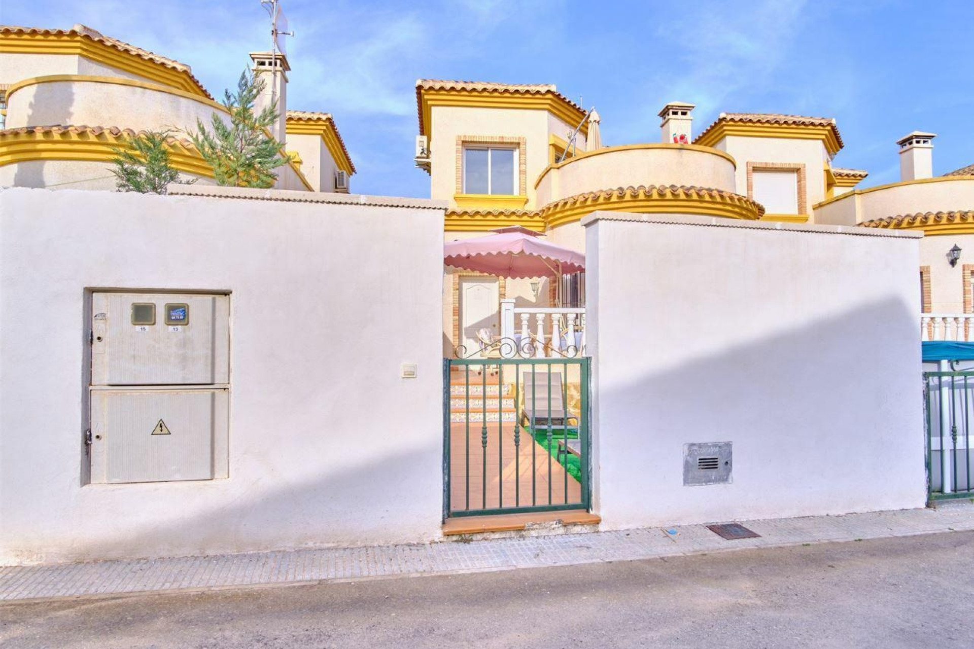 Revente - Villa -
Los Montesinos - Costa Blanca