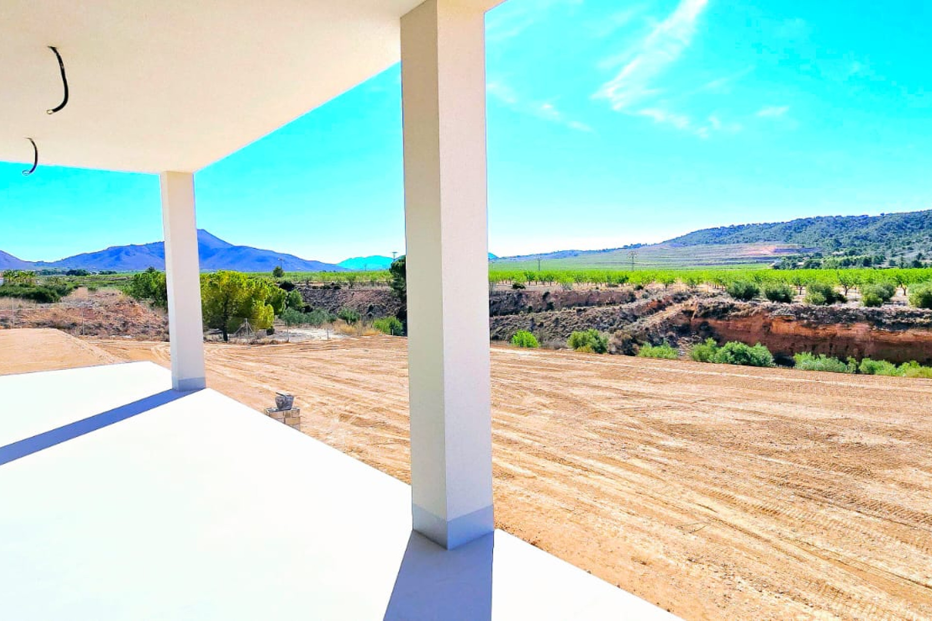 Revente - Villa -
Macisvenda - Inland